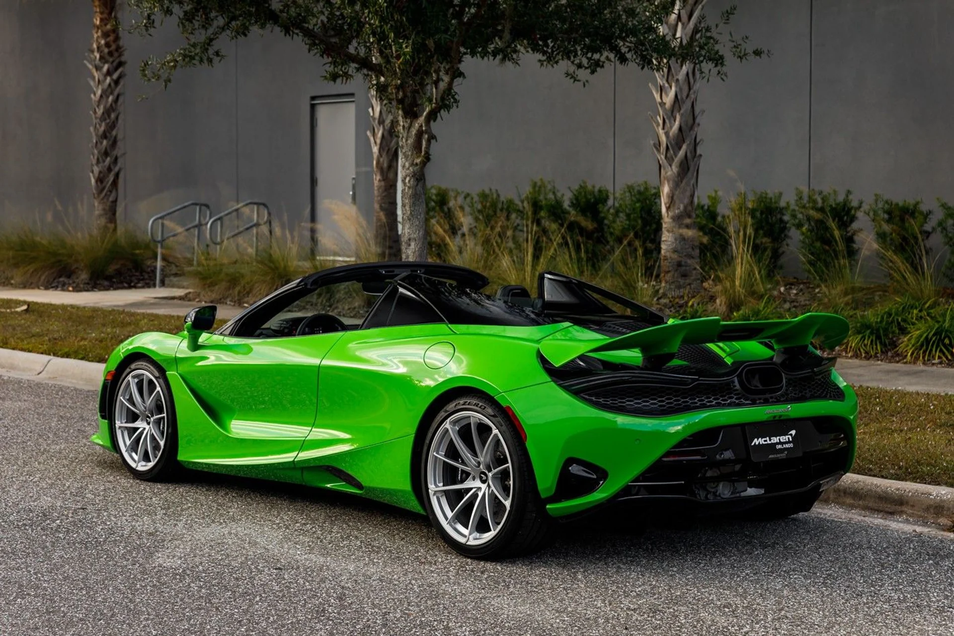 mph024_2658148673_610_p25_l_b23a49ba2a