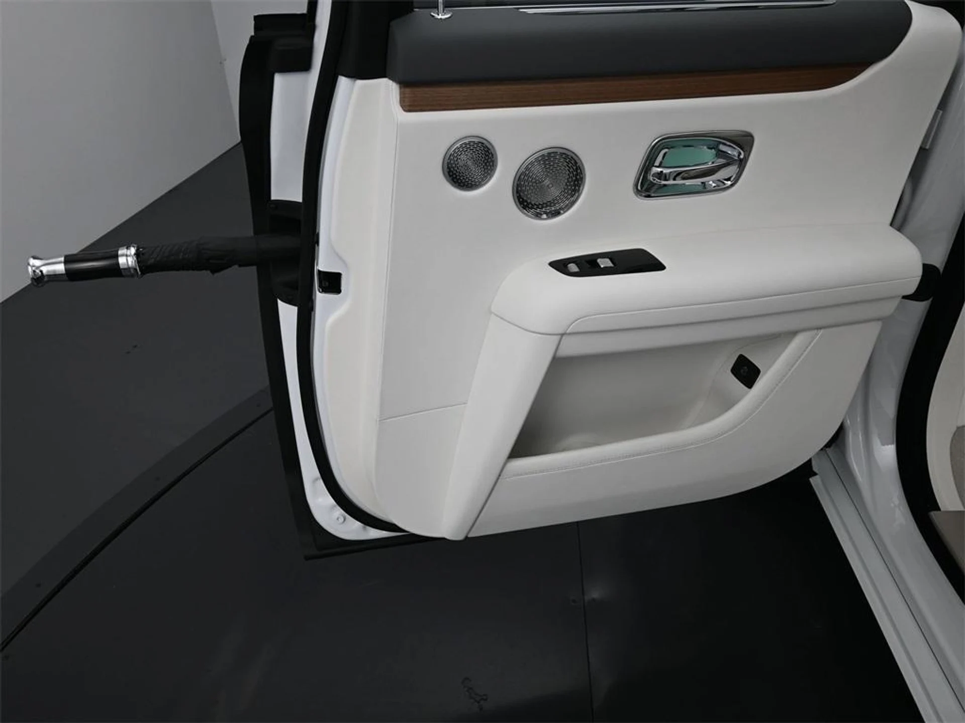 mph024_2660171364_c_Er0_Jcv_Y35u_Wdk_C4_ZE_Jq6fk_VD_3g_698020190c