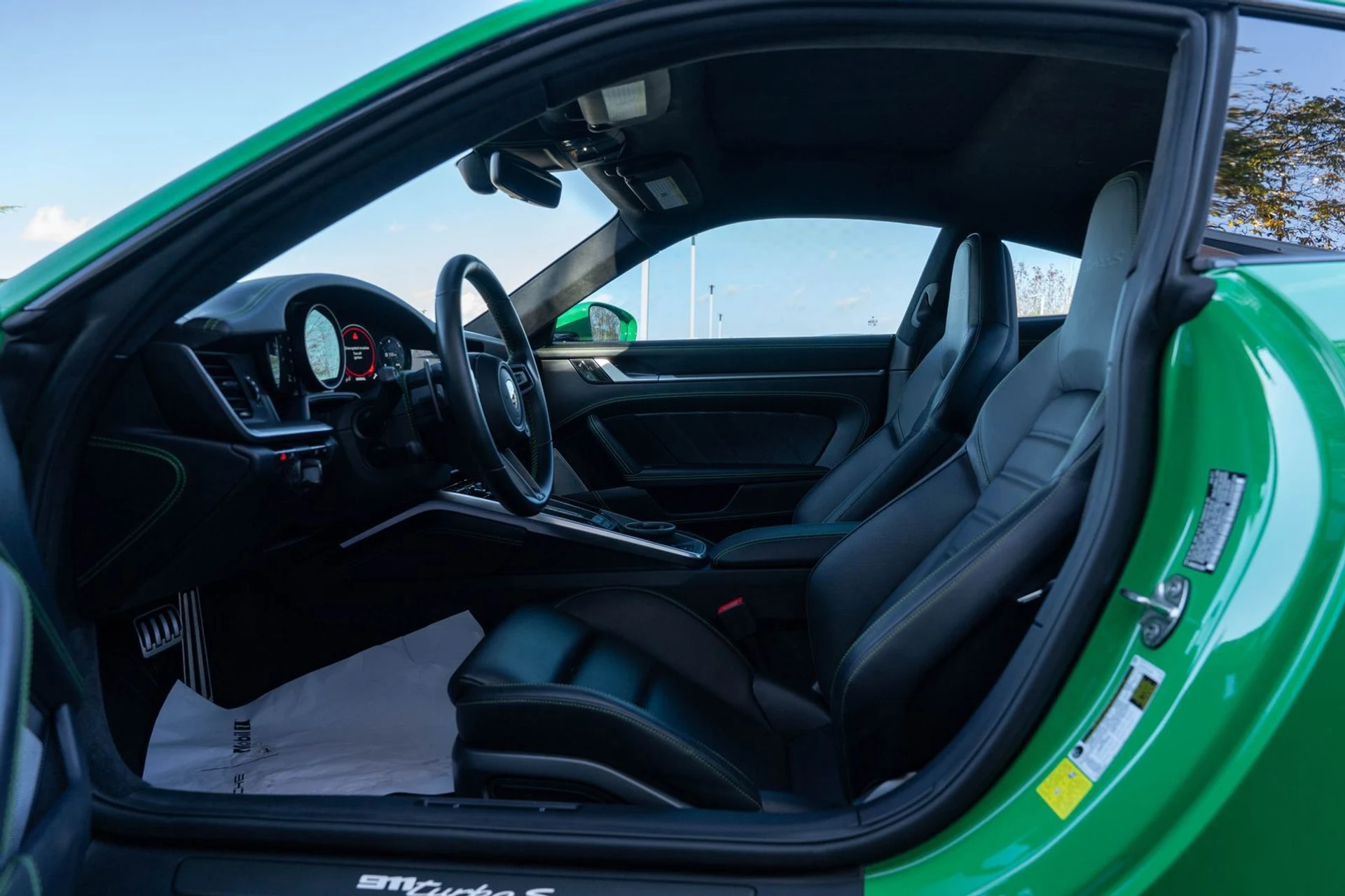 mph024_2667692190_c7897838bfd8116b120f55ca12107b50_15c8092530