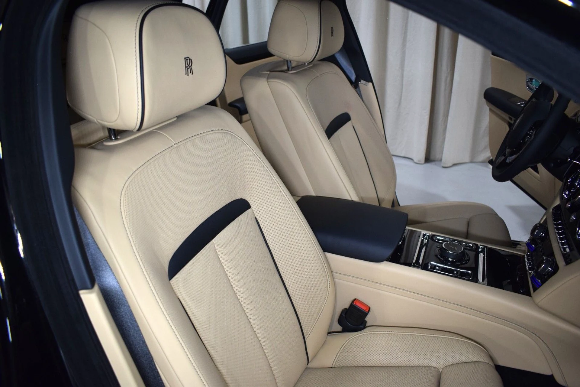 mph024_2668592042_07ca3793400908f3a46029c738c32263x_5886996d7c