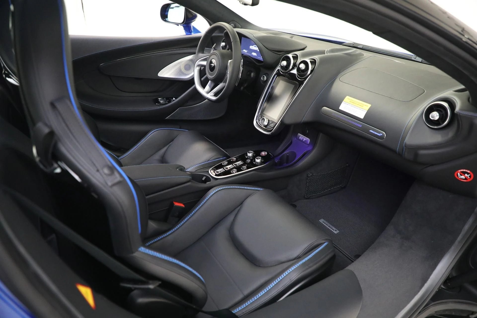 mph024_2674414239_Used_2023_Mc_Laren_GT_Luxe_f45462fd61