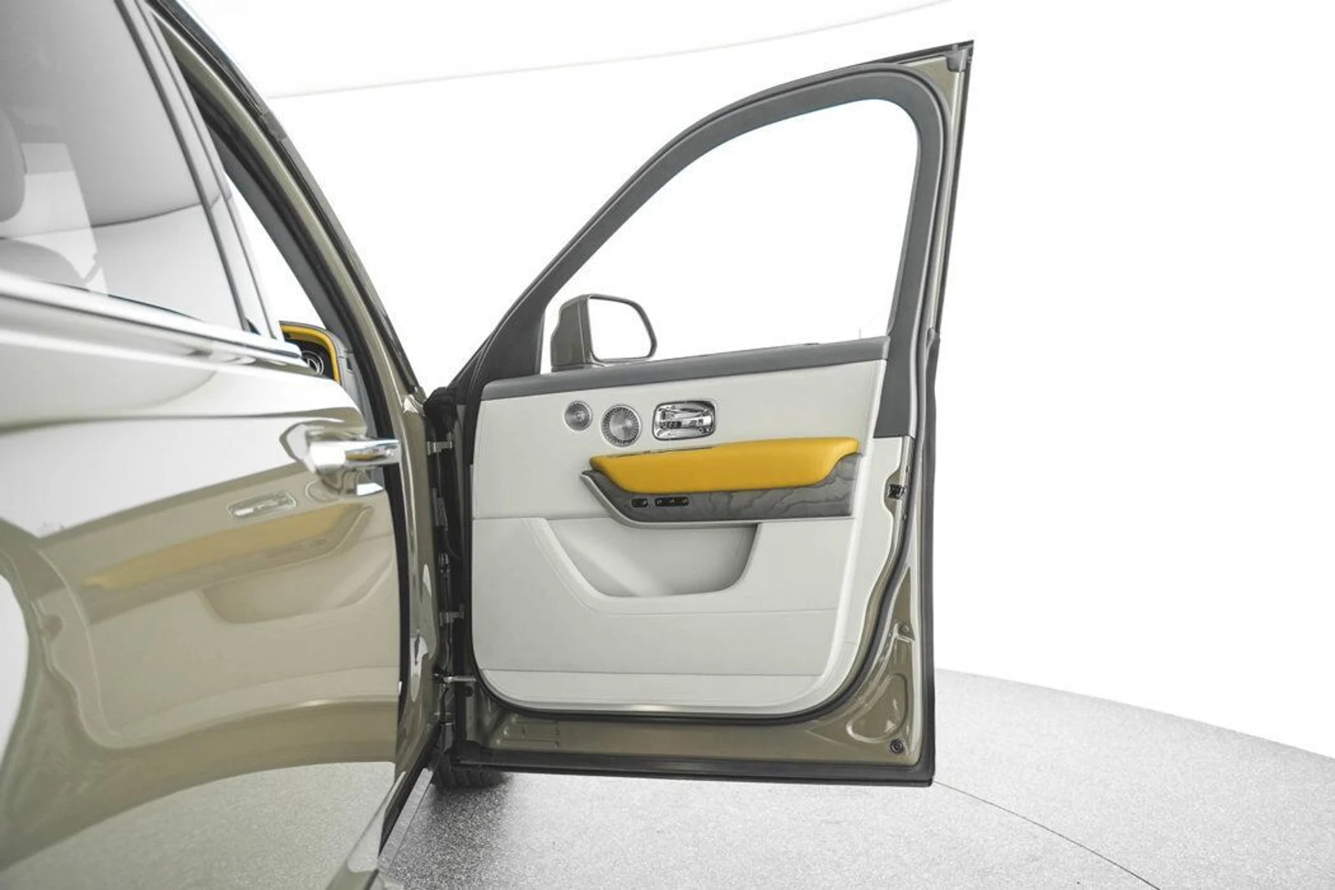 mph024_2679997095_b4cf1cc98d001be5a2ae7b5927363be0x_1cce85143d