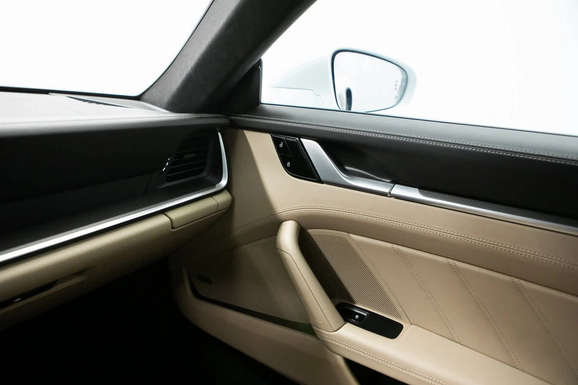 mph024_2687881356_c30115ae52fd9bac3c01194355b2e4f5x_d73e60dad1