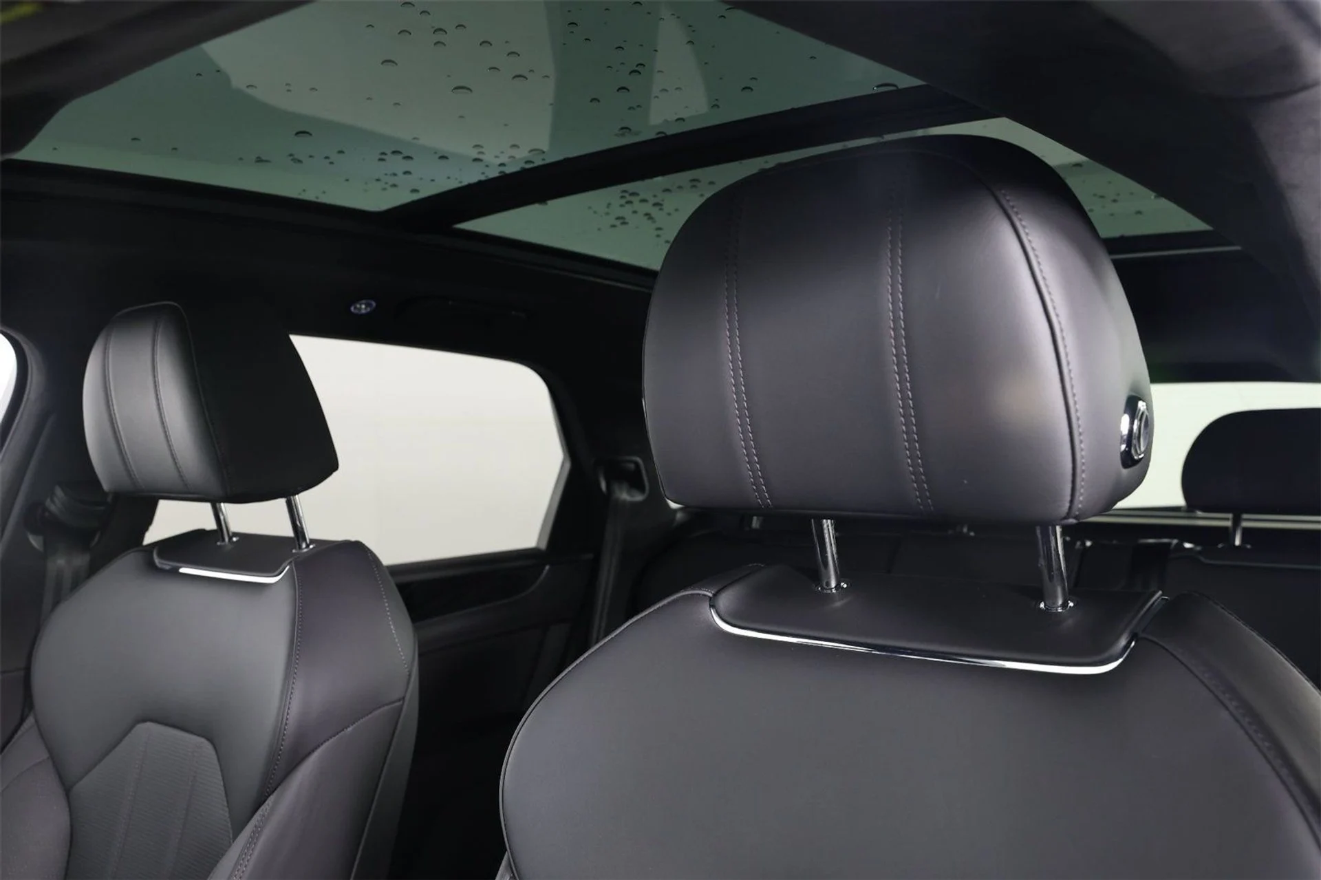 mph024_2691674488_255ce10351cb488da35b86c732e2ba8e_e9dd4a9200