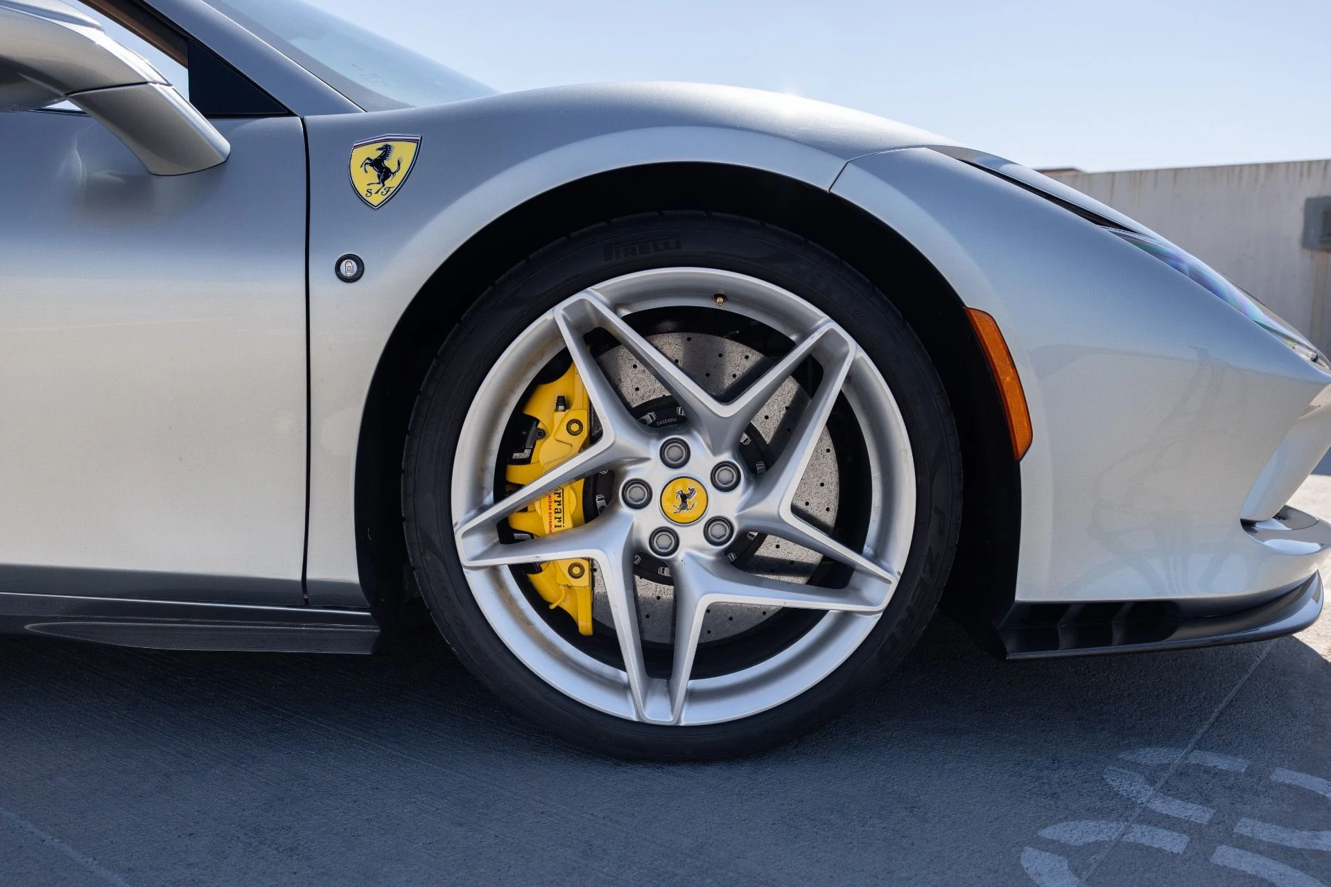 mph024_2694133077_Used_2021_Ferrari_F8_Spider_1791592255_156b8b8802
