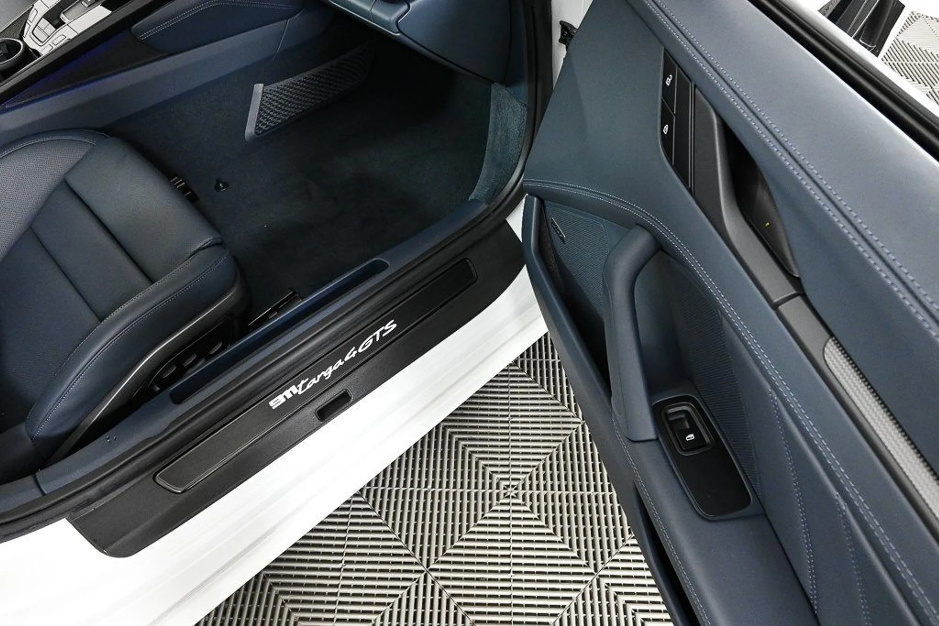 mph024_270063723_0c3fc5c09d70c2208f7c55cce95de90e_8cf0e45b5a