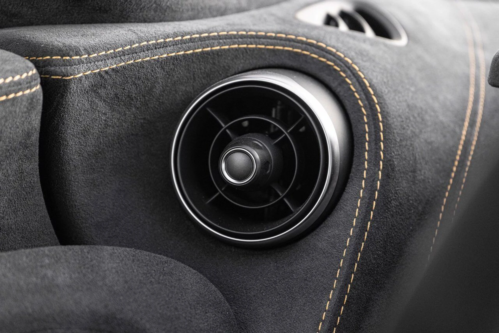 mph024_2700942450_mclaren_600lt_2019_22d41c113a