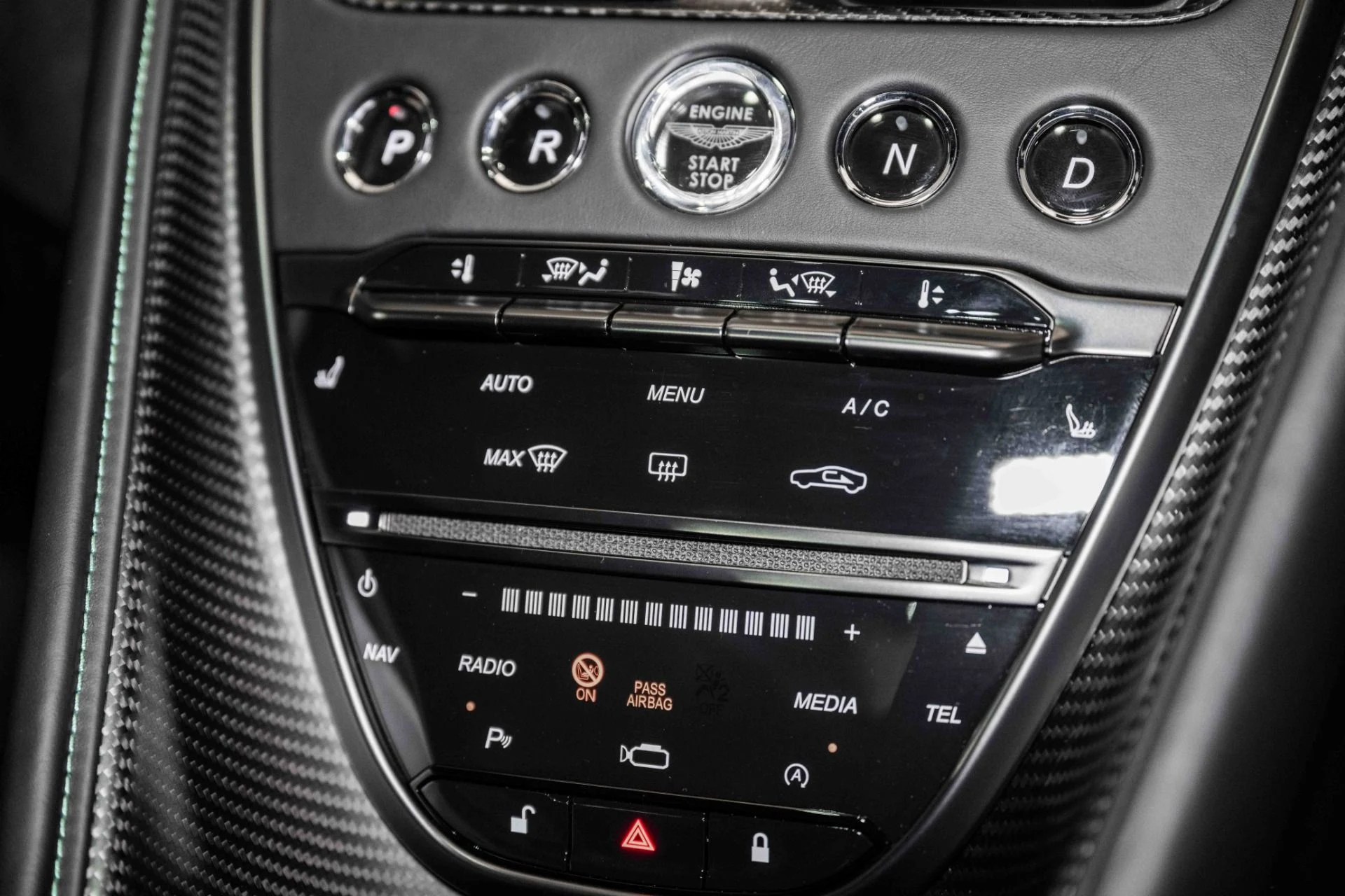 mph024_2701176631_Used_2023_Aston_Martin_DBS_770_Ultimate_1701899346_3f8d481b8f