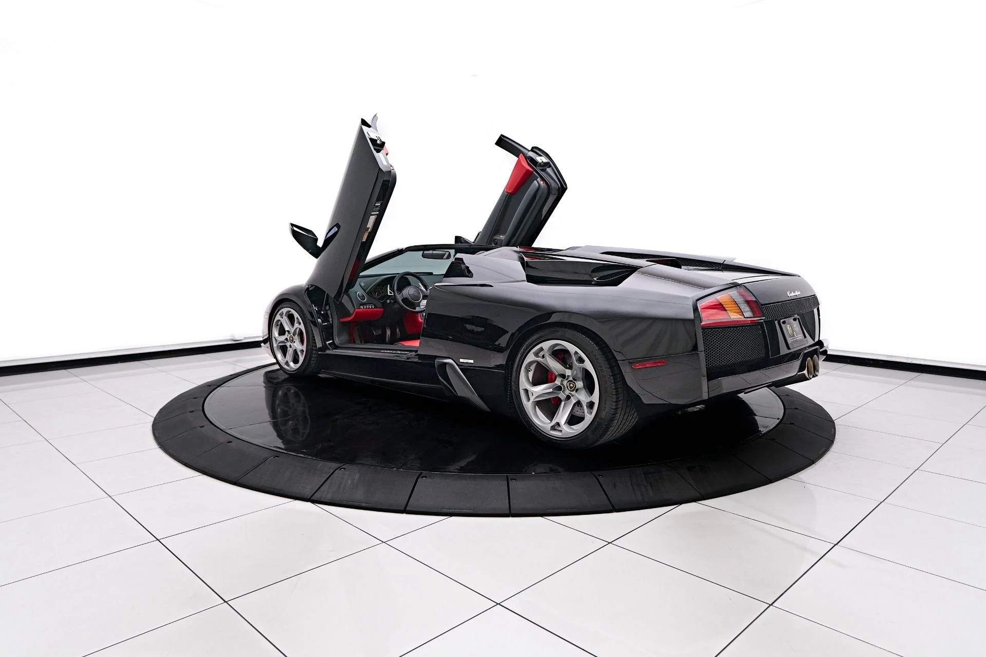 mph024_2702293020_Used_2006_Lamborghini_Murcielago_Base_1753322496_09389a3452