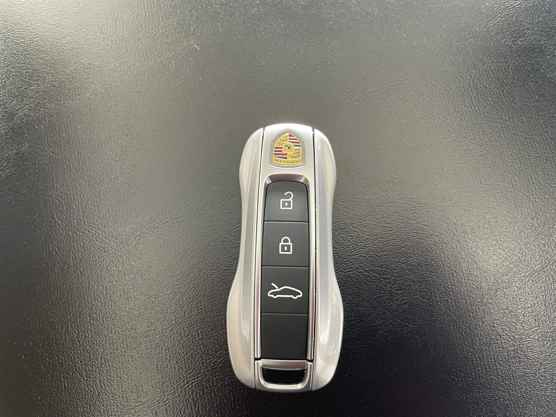 mph024_2704945322_92c896ee4e58f59a8667c43d369ae9e5x_be7ac1d450