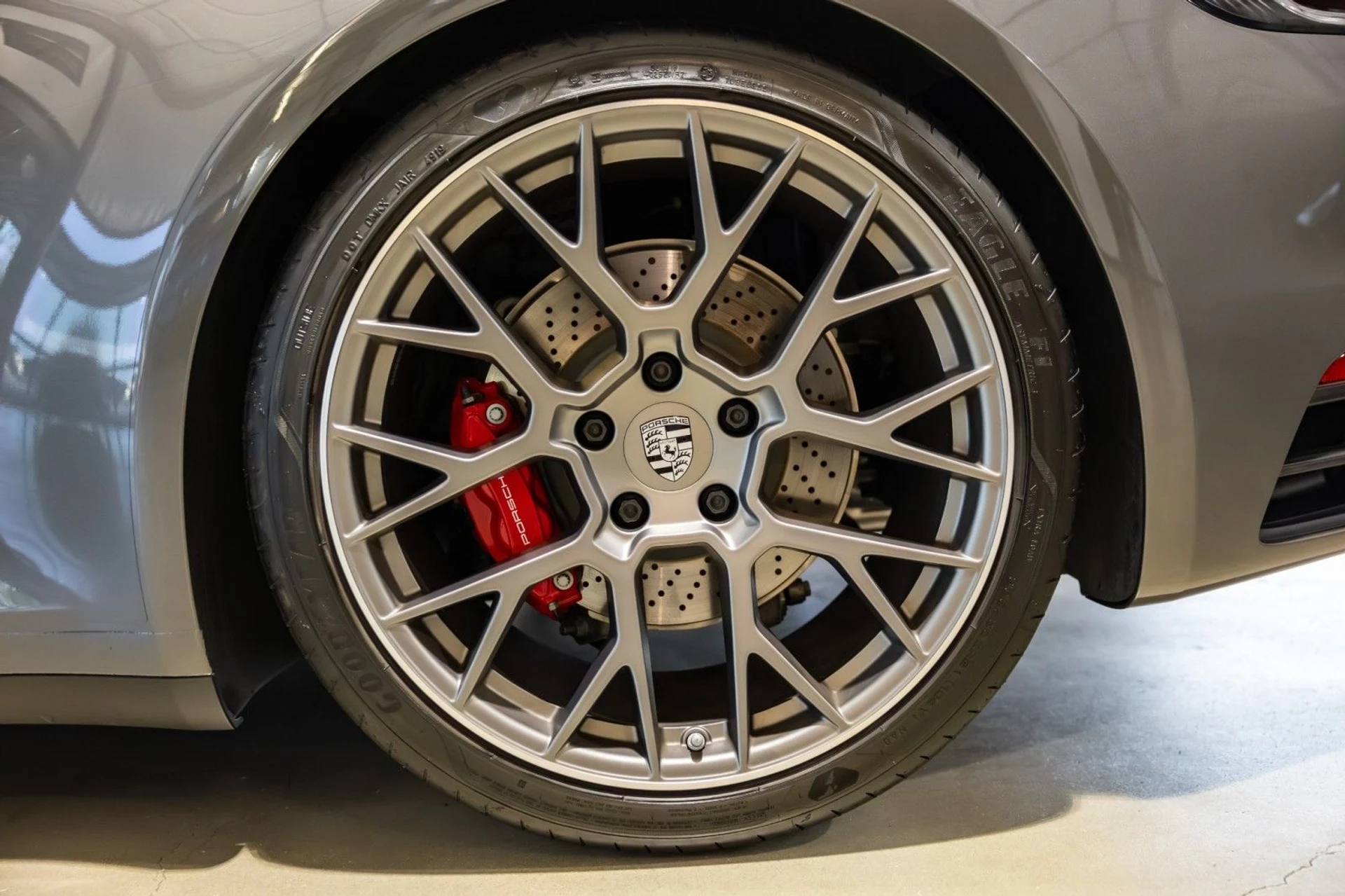 mph024_2716295356_Lg_574f641712