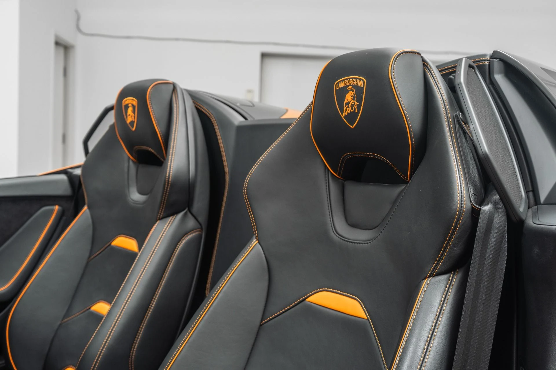 mph024_2720819041_Used_2020_Lamborghini_Huracan_EVO_Spyder_Low_Miles_Full_PPF_Naturally_Aspirated_V10_1776374161_3537f1c6b2