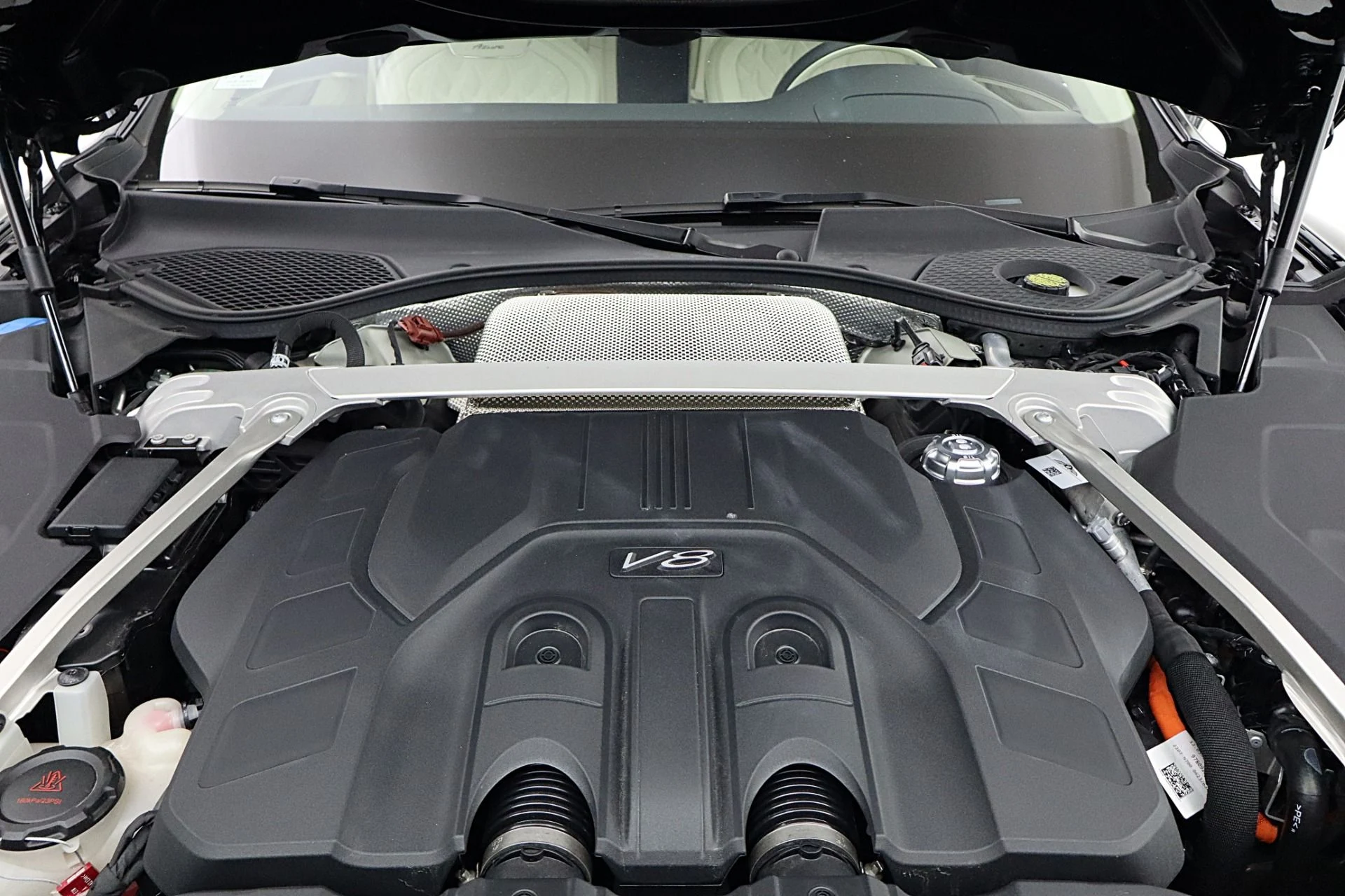 mph024_2721739813_New_2026_BENTLEY_Flying_Spur_Azure_V8_d74b7cea71
