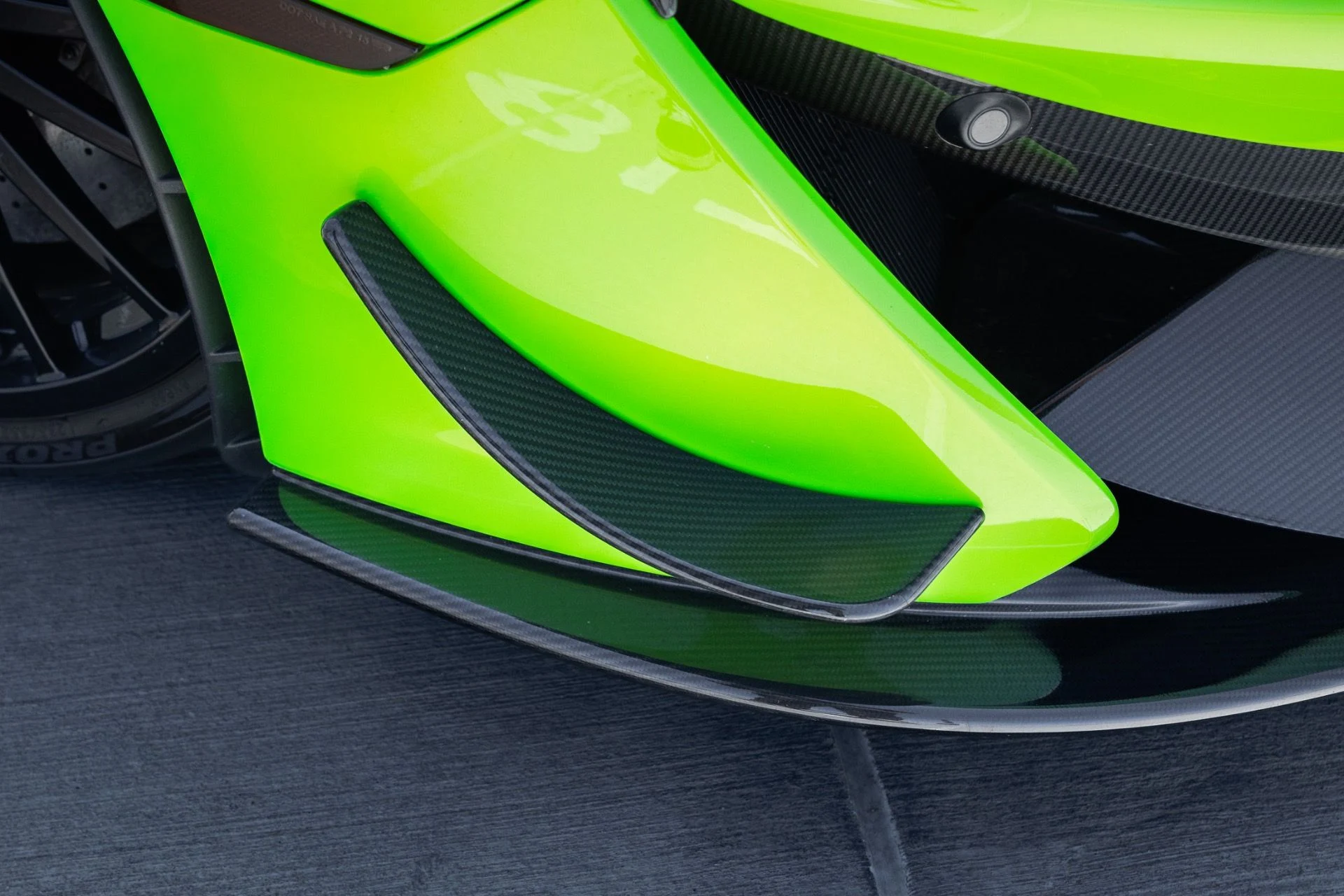 mph024_2723043071_Used_2020_Mc_Laren_620_R_1783549747_aef4d4cf3c