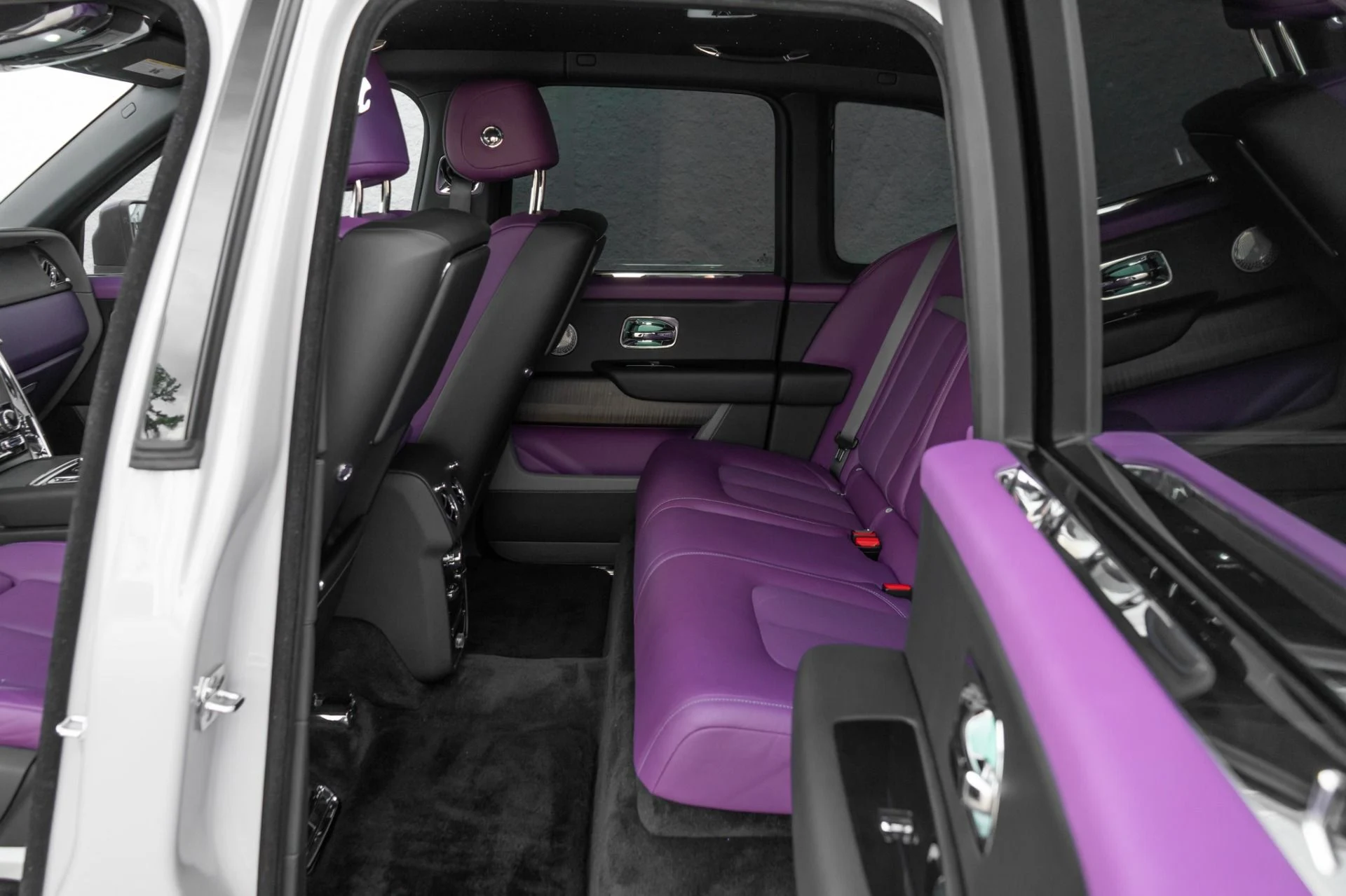 mph024_2723588651_Used_2024_Rolls_Royce_Cullinan_1772750182_2e458ee56a