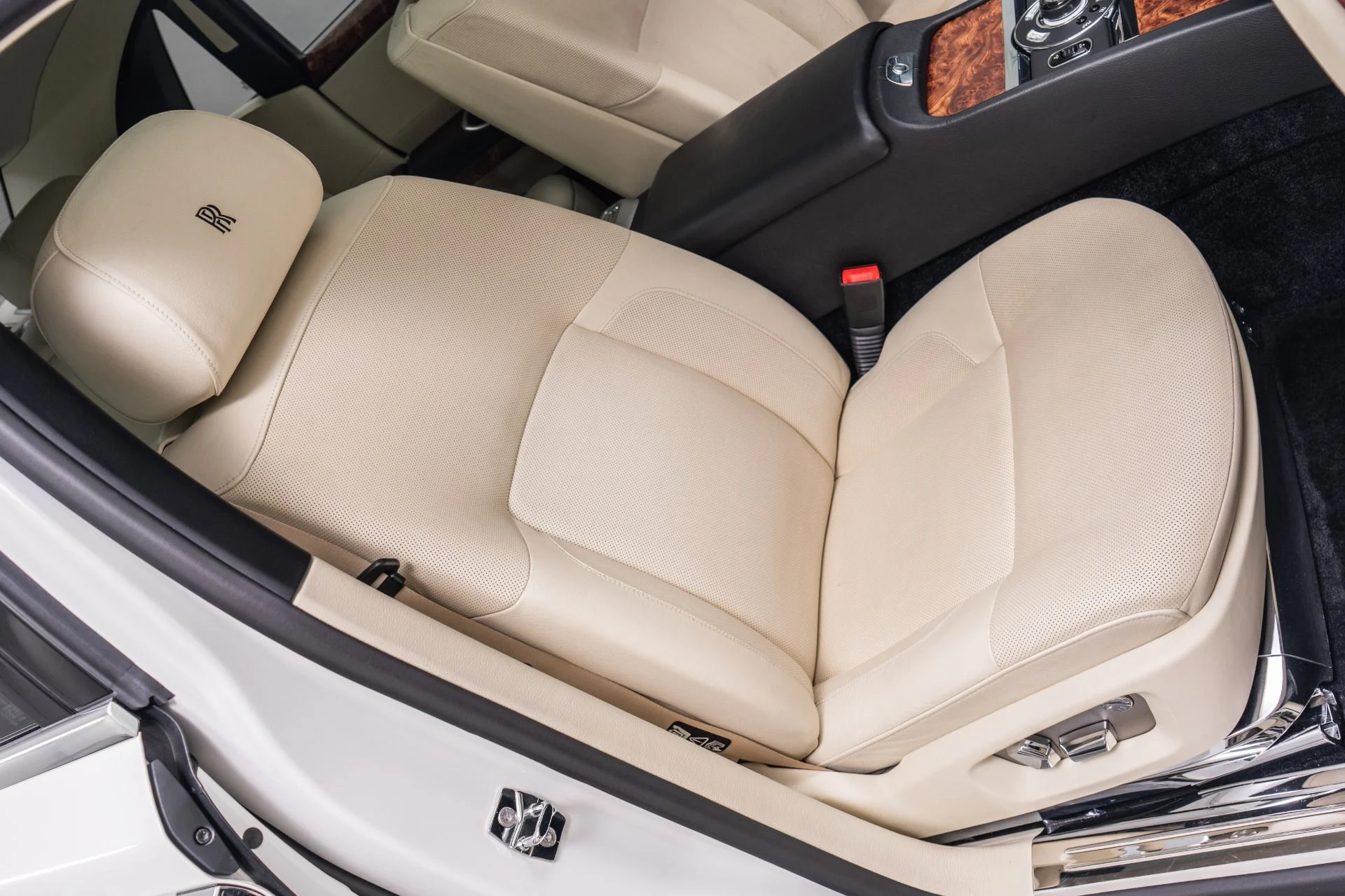 mph024_2723842545_Used_2010_Rolls_Royce_Ghost_1777319383_cee2a21f09