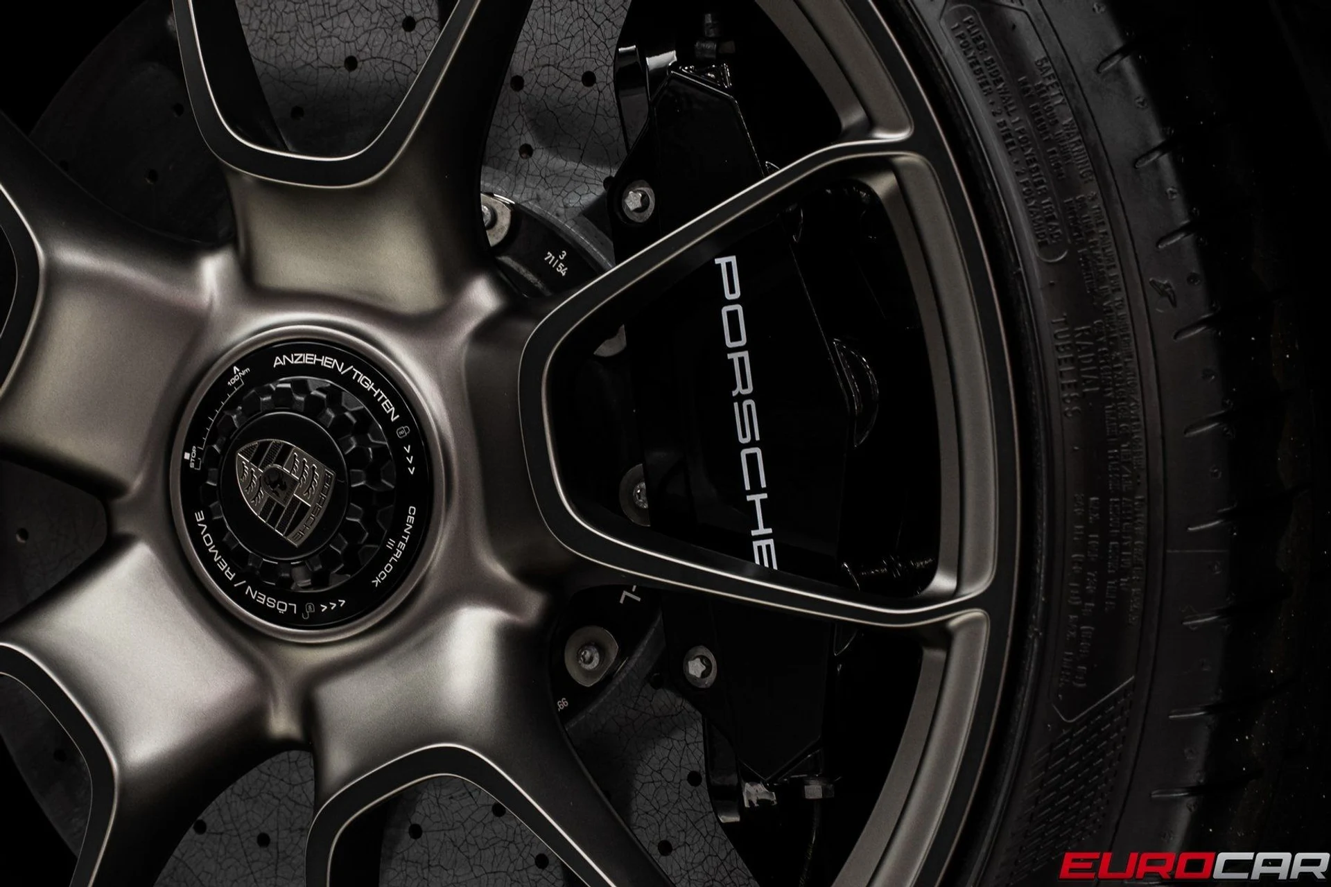 mph024_2728571696_image_25_5f38f2ab99