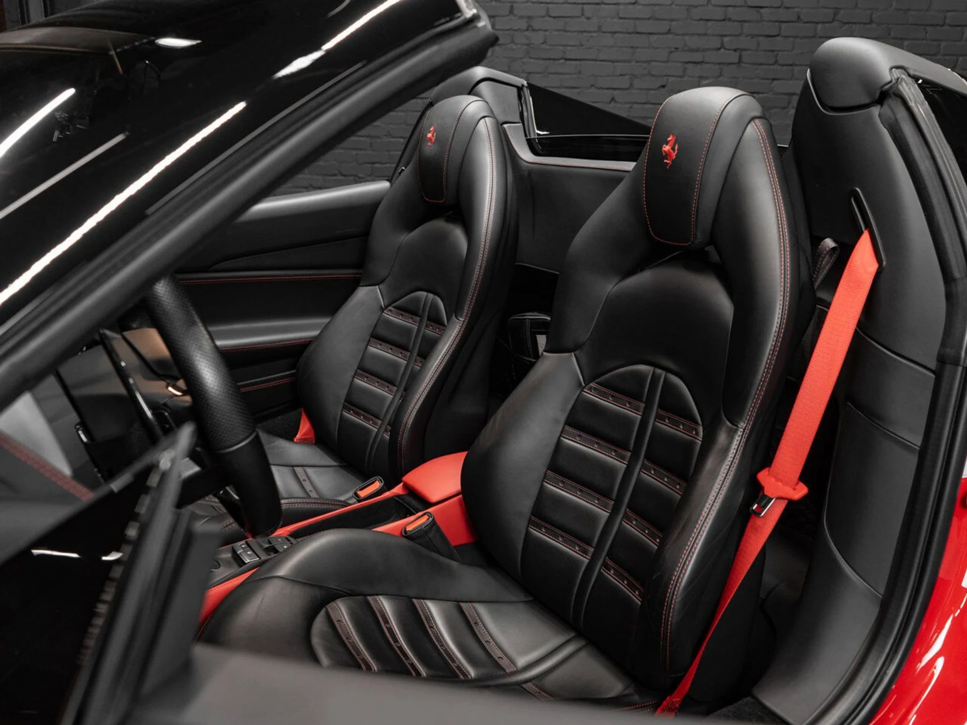 mph024_2730444210_ferrari_488_spider_2018_a773f12488