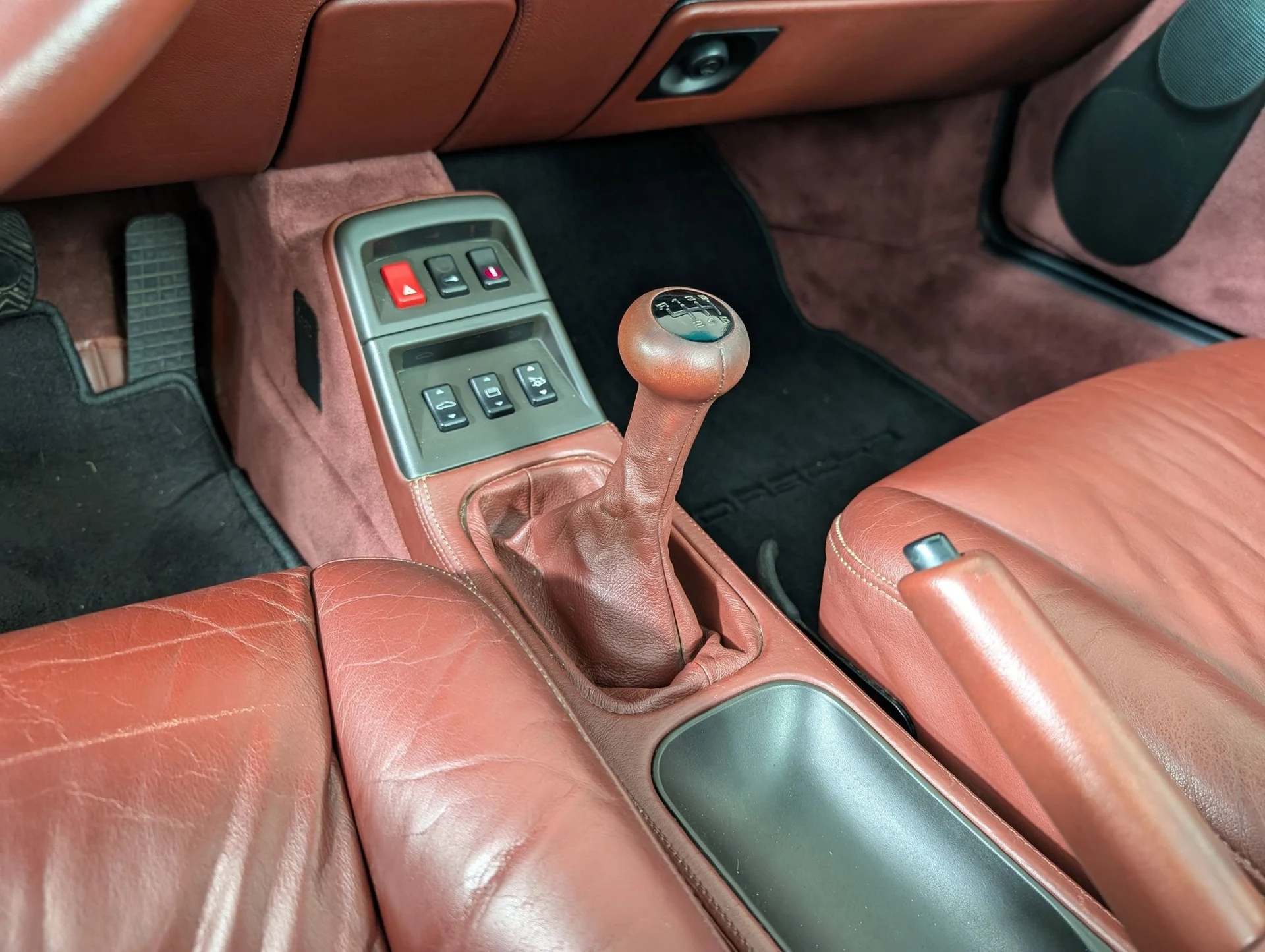 mph024_2736283421_777deb66e909a38008adfff77e47f928x_b1ba8c3864