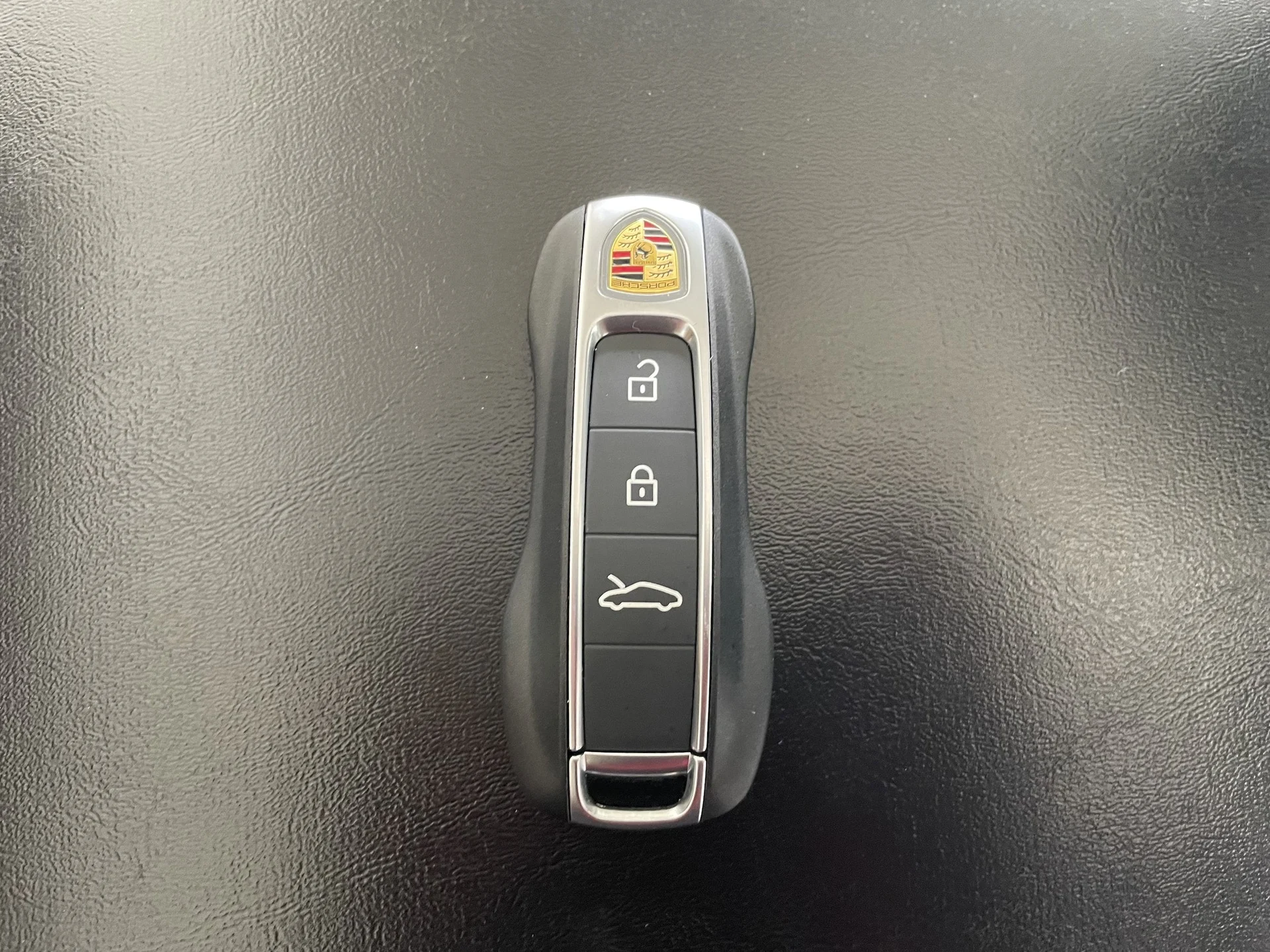 mph024_2736302305_d73dc1cde815cd09102ba8067123aac8x_9cfab90537