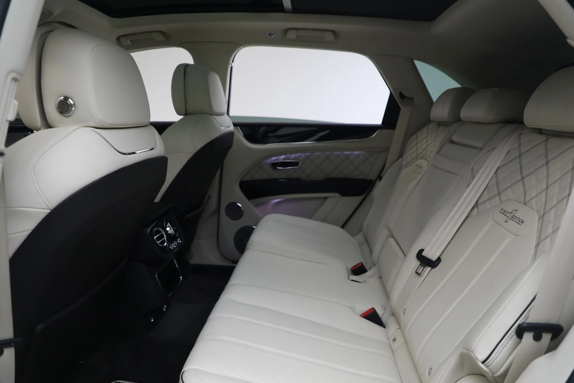 mph024_2744145758_Used_2021_Bentley_Bentayga_First_Edition_V8_62345e0501