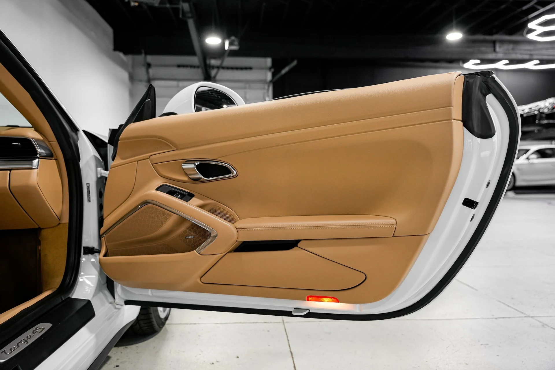 mph024_2755808745_2def0eca7c460d31cf122a43bd3fa48cx_dcb965a605