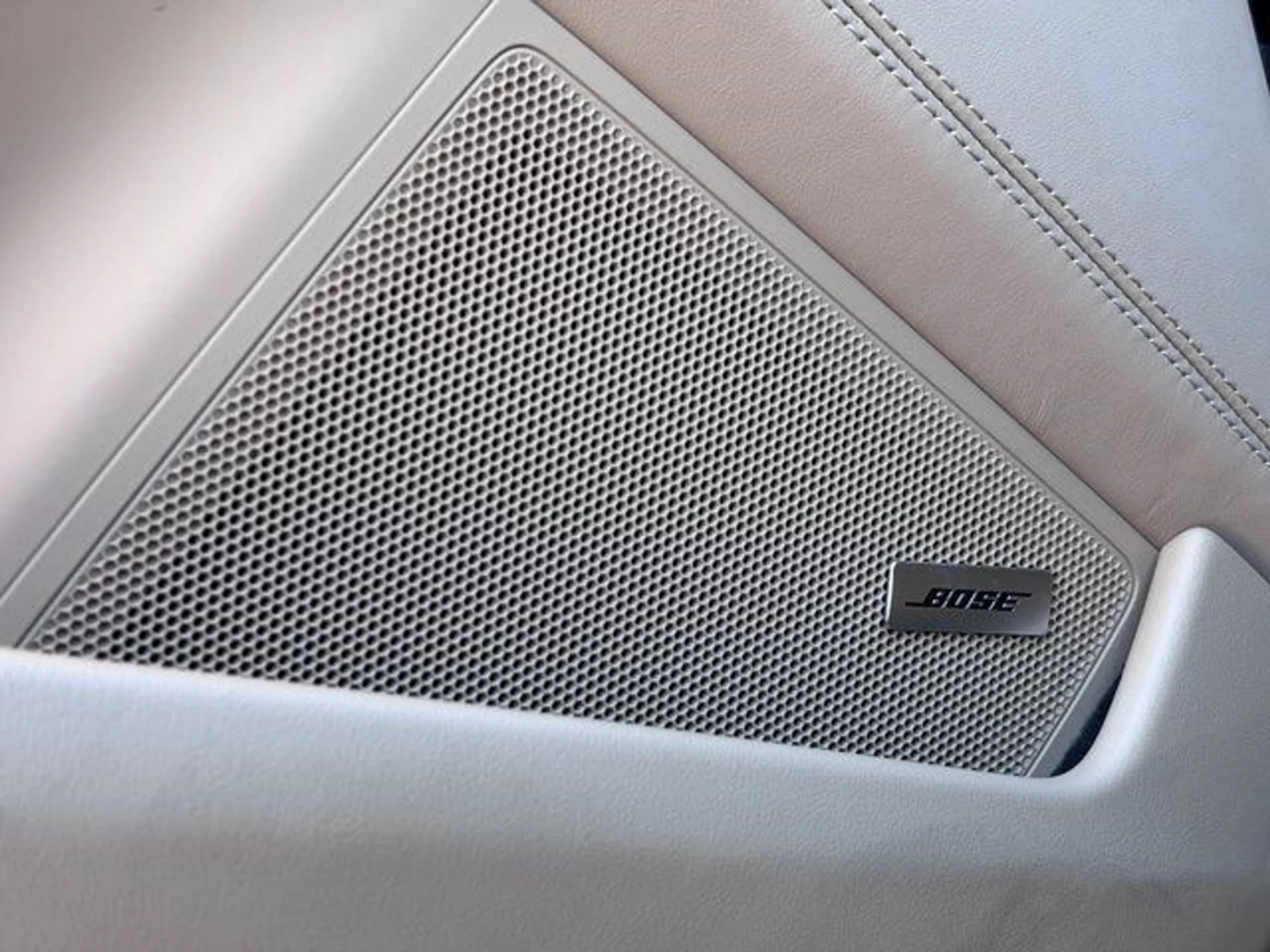 mph024_2757174419_4efa81abec1914d562ce4a2bcd10c78bx_a2e7360250