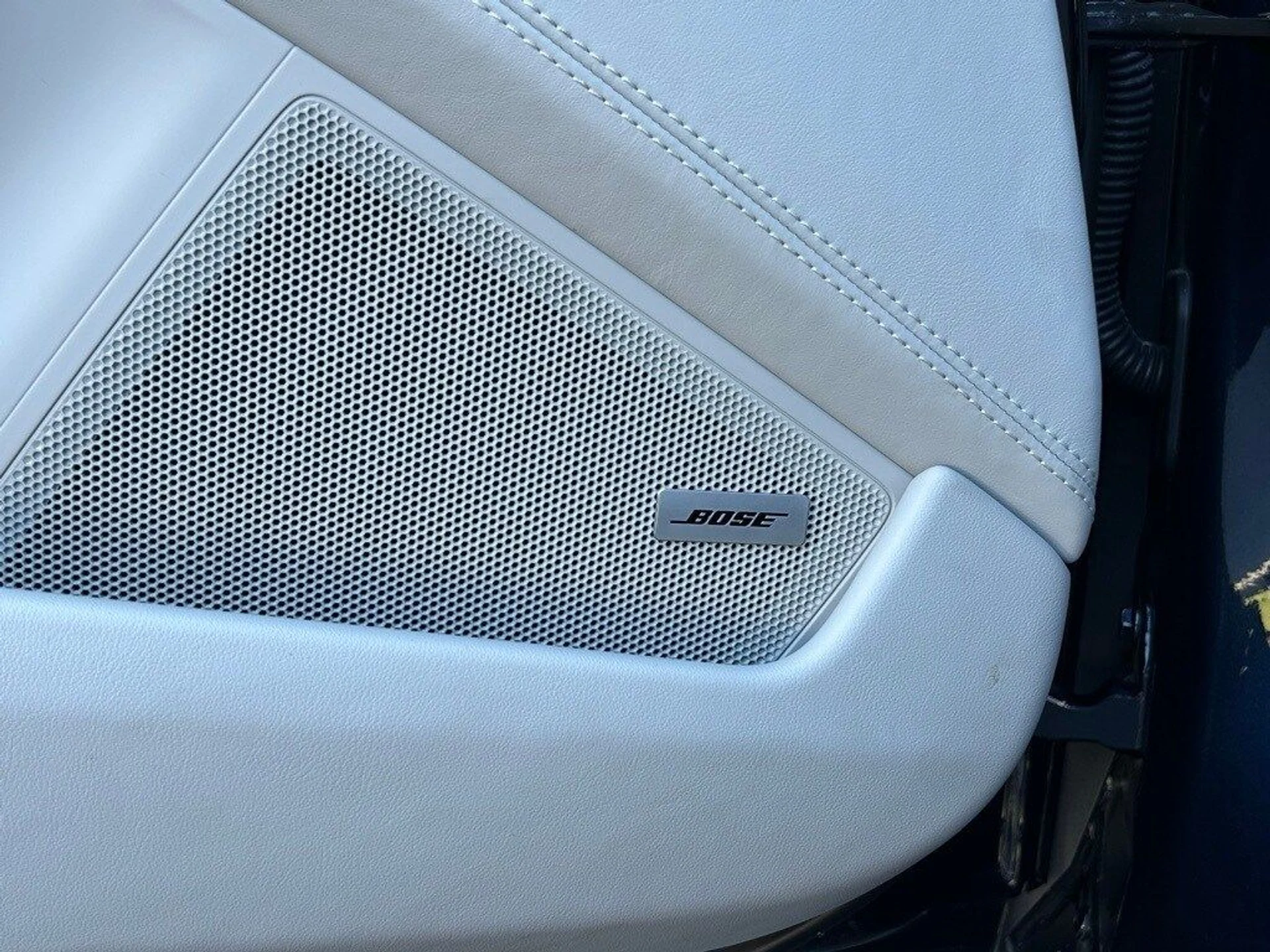 mph024_2758236462_e9223957fa38784b3384e44a6dc1596fx_81f8e95c3c