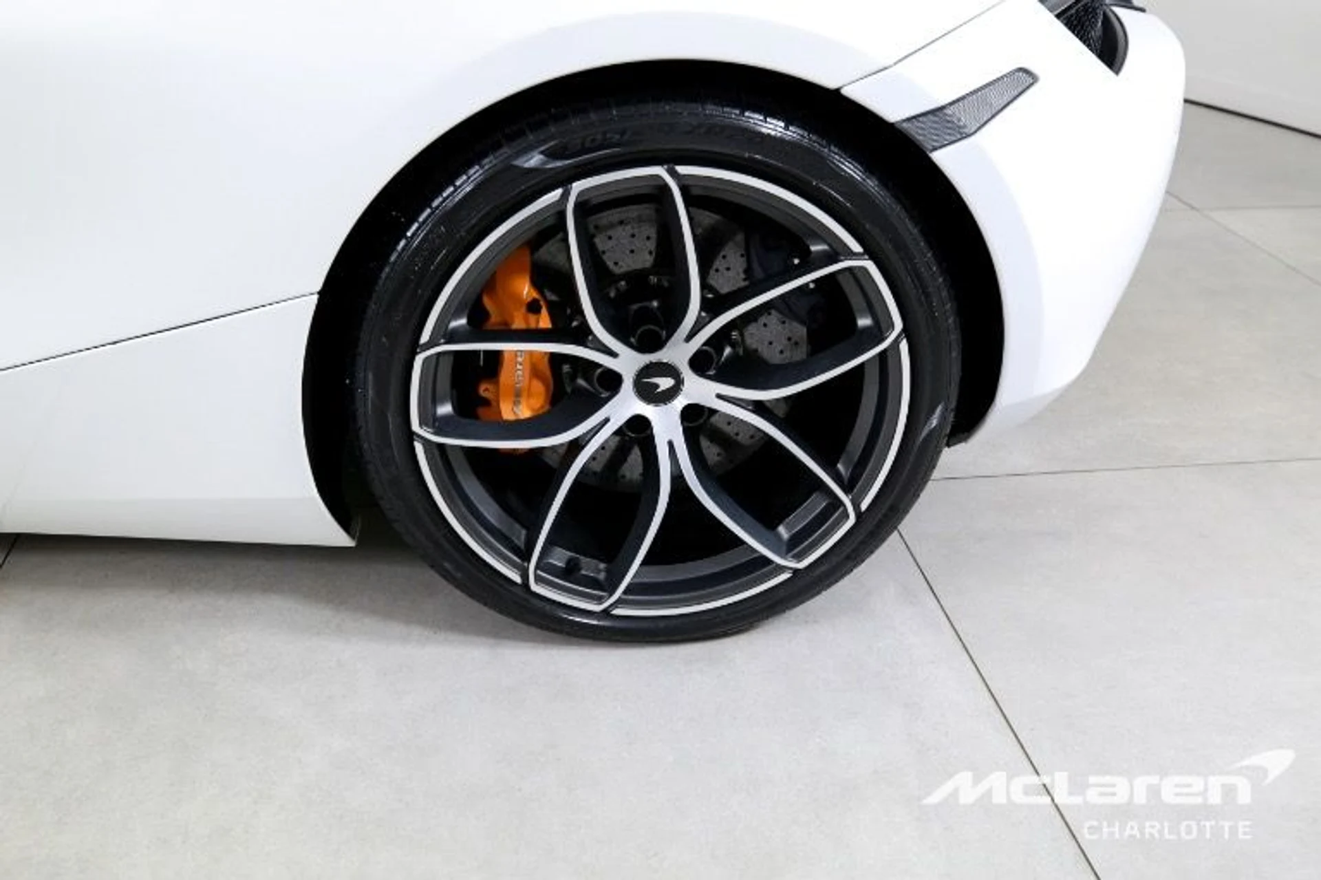 mph024_2761542176_Used_2020_MCLAREN_720_S_SPIDER_Performance_0f59de757b