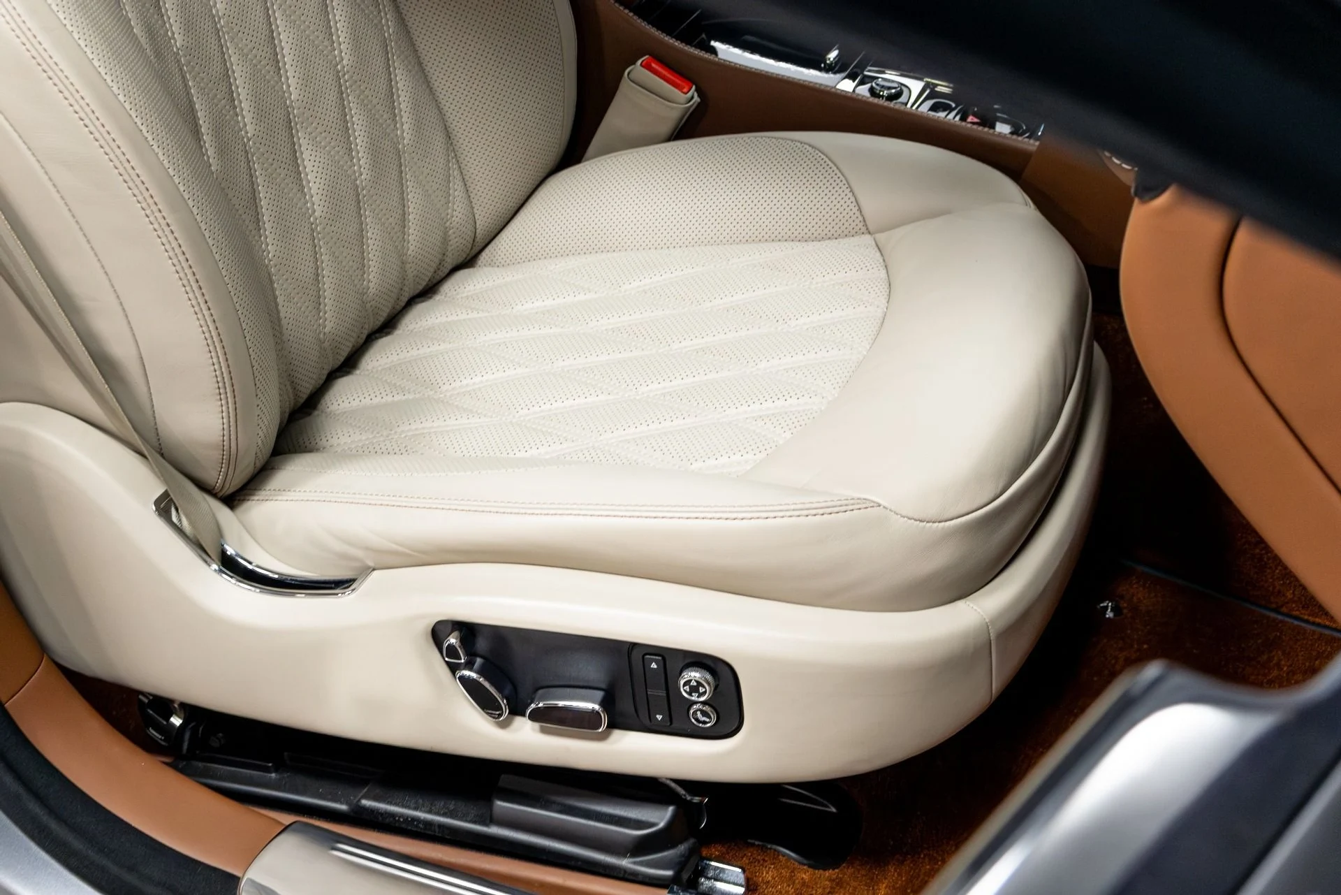 mph024_2768948636_Used_2017_Bentley_Mulsanne_Speed_1775685979_16ad90986e