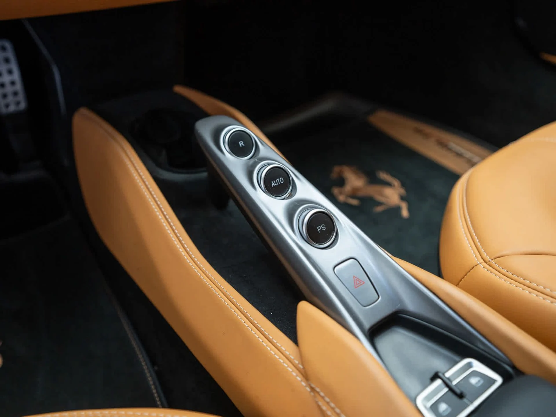 mph024_2777024605_2859f184d7b45f0c95b5ff232e93eea9x_965de55179