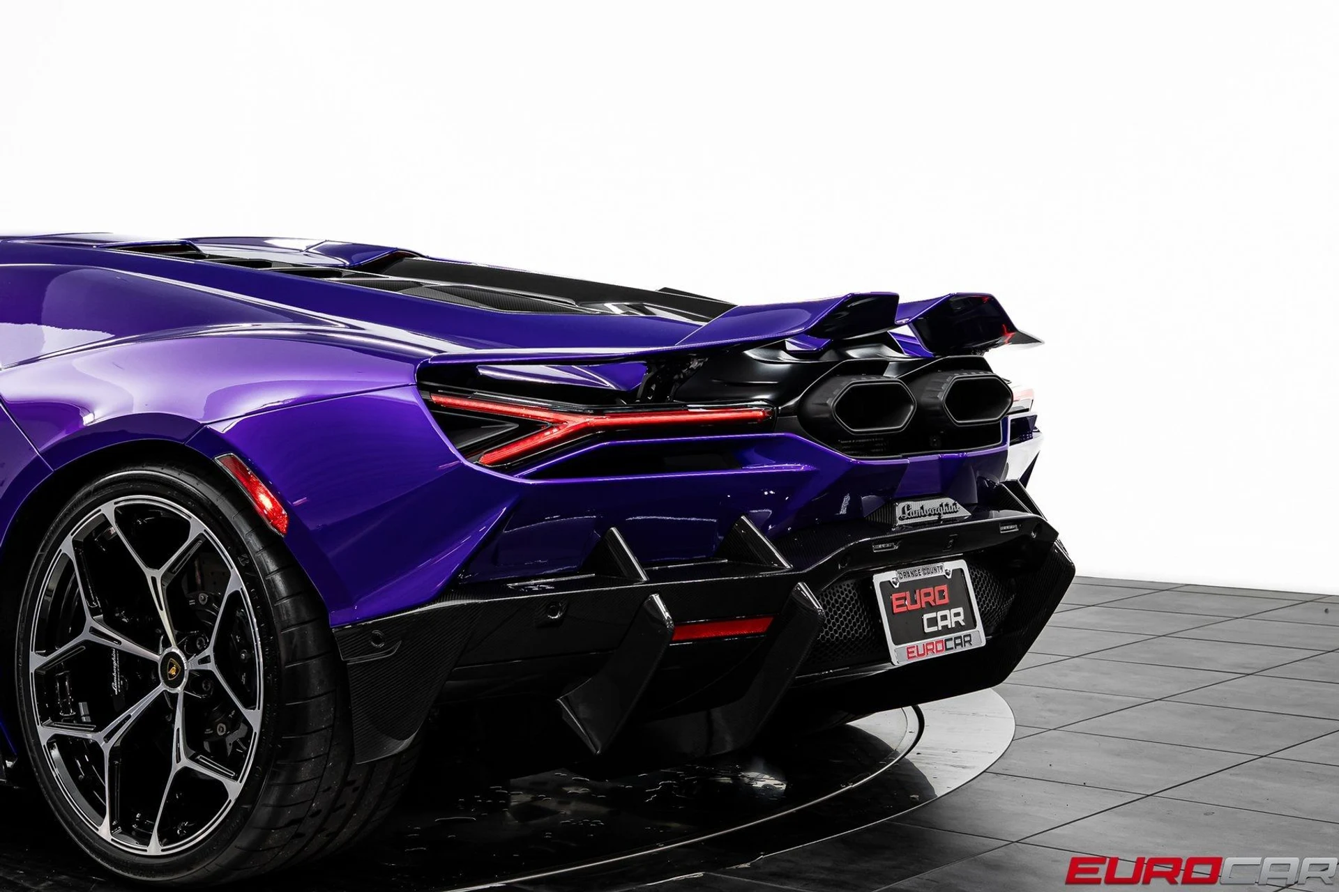 mph024_2792080516_image_25_4ec8edbc03