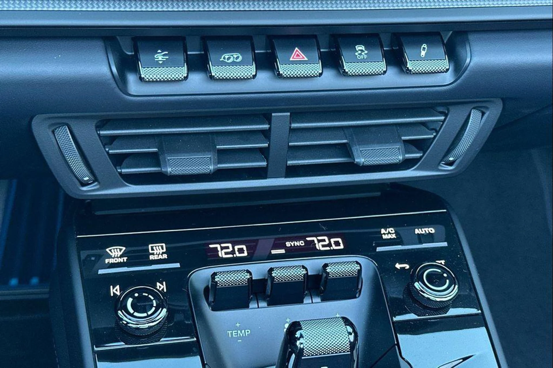 mph024_2792990003_S_Br_F_r8_C_Cp_A_Izl_Tje_QMB_5l_Wddn_E_ad232837b6