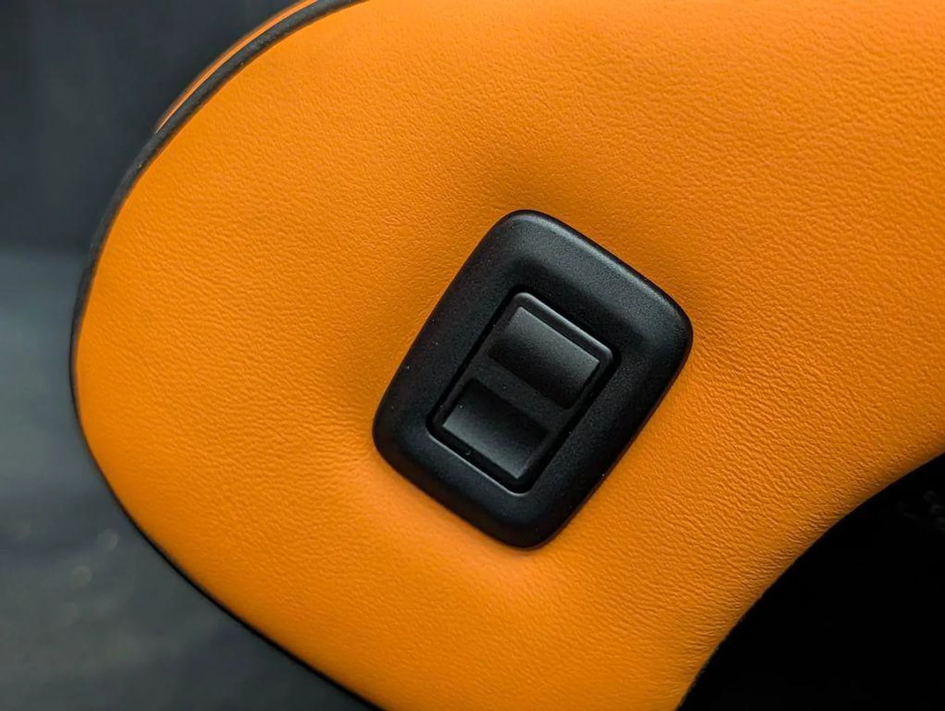 mph024_2802357062_adj0_Q6_B_Rb0d_IQC_3f25_Ignz_X_Uz_IE_18b741bd63