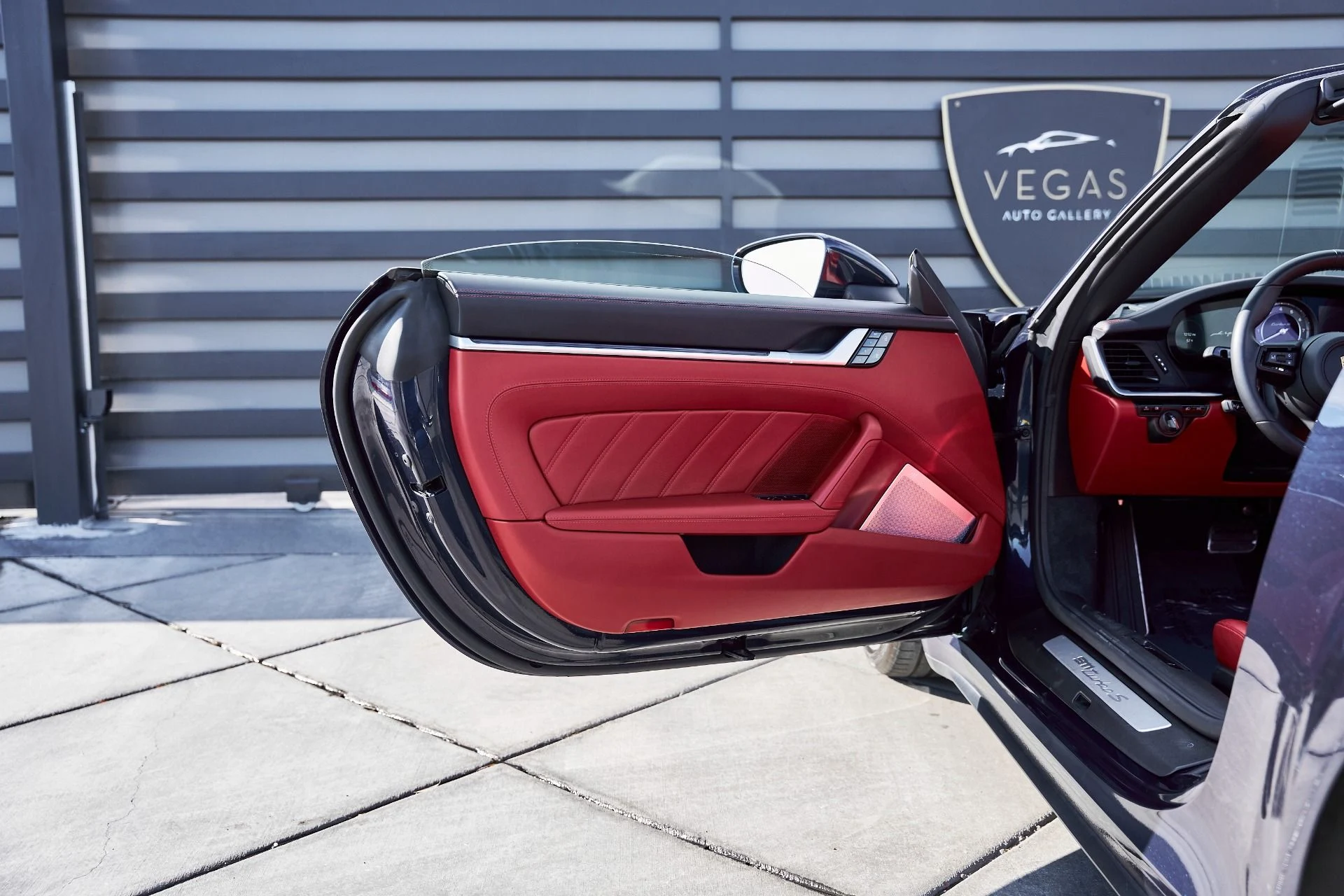 mph024_2802828520_Used_2021_Porsche_911_Turbo_S_1767839066_a8e0d13f6c