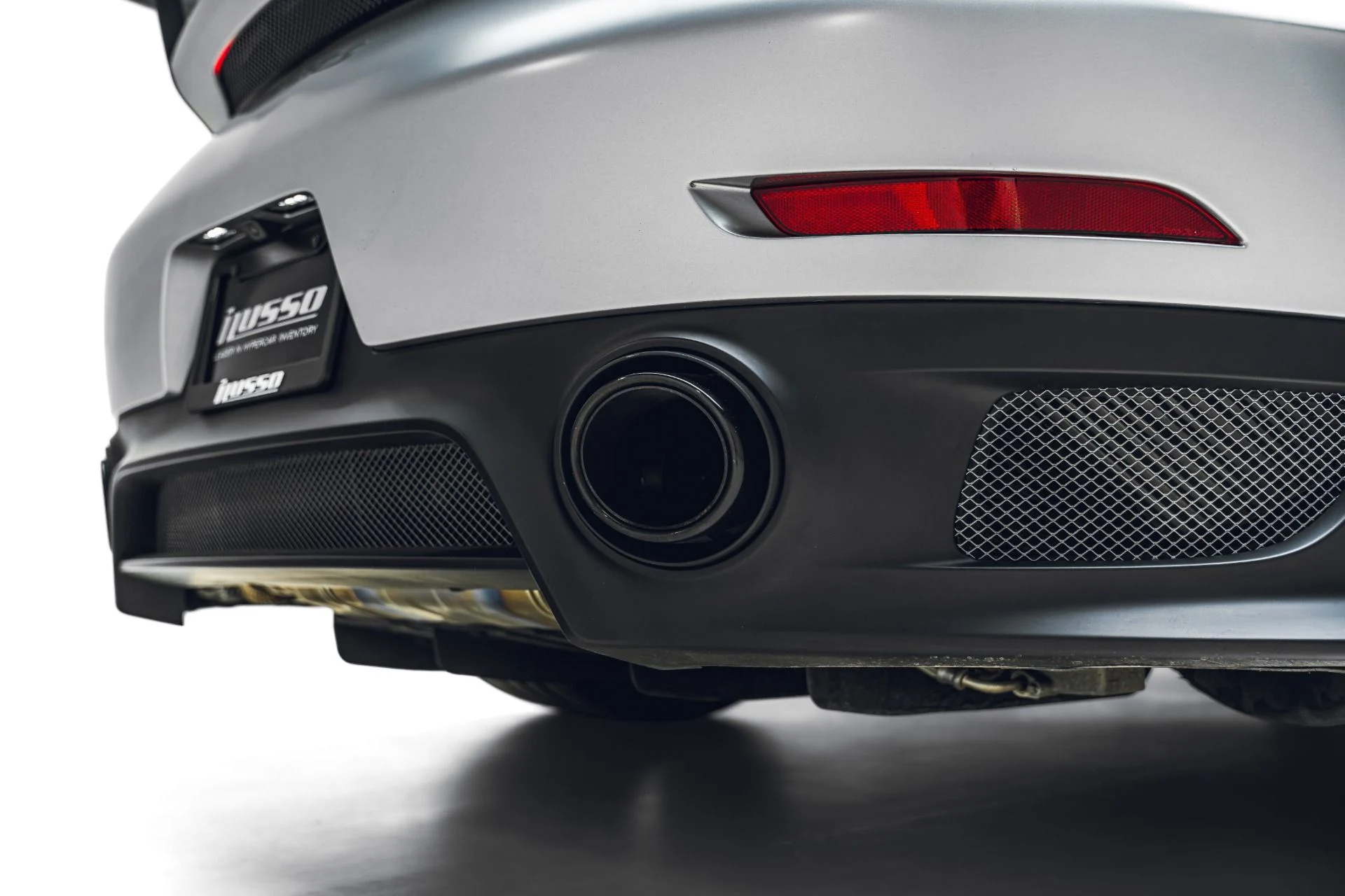mph024_280445339_Used_2018_Porsche_911_GT_2_RS_1782090394_038edeb45a