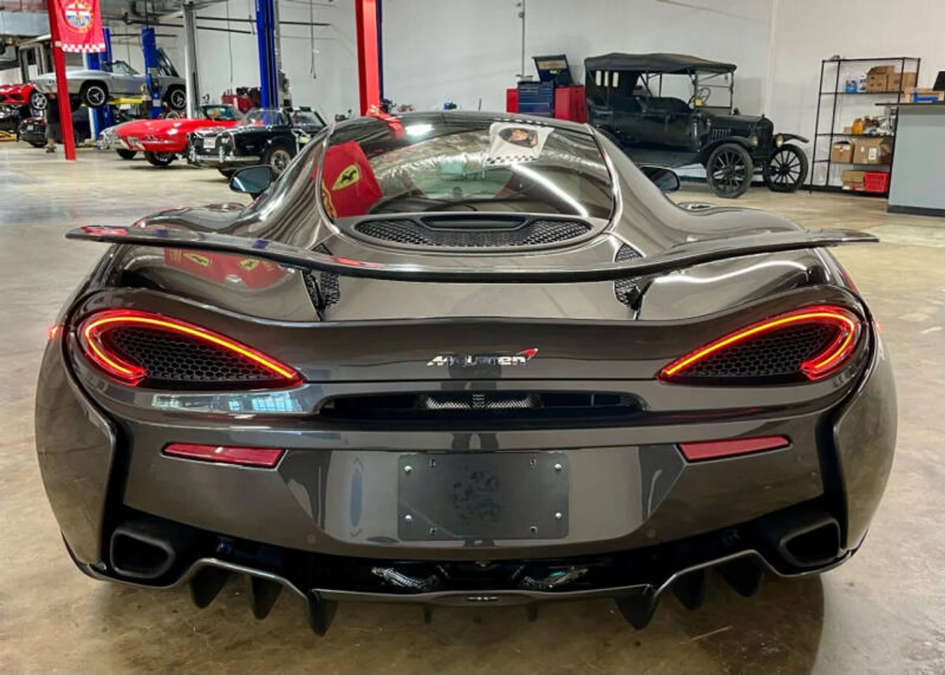 mph024_2809975015_2017_mclaren_570gt_base_2dr_coupe_f3c3d8d50a