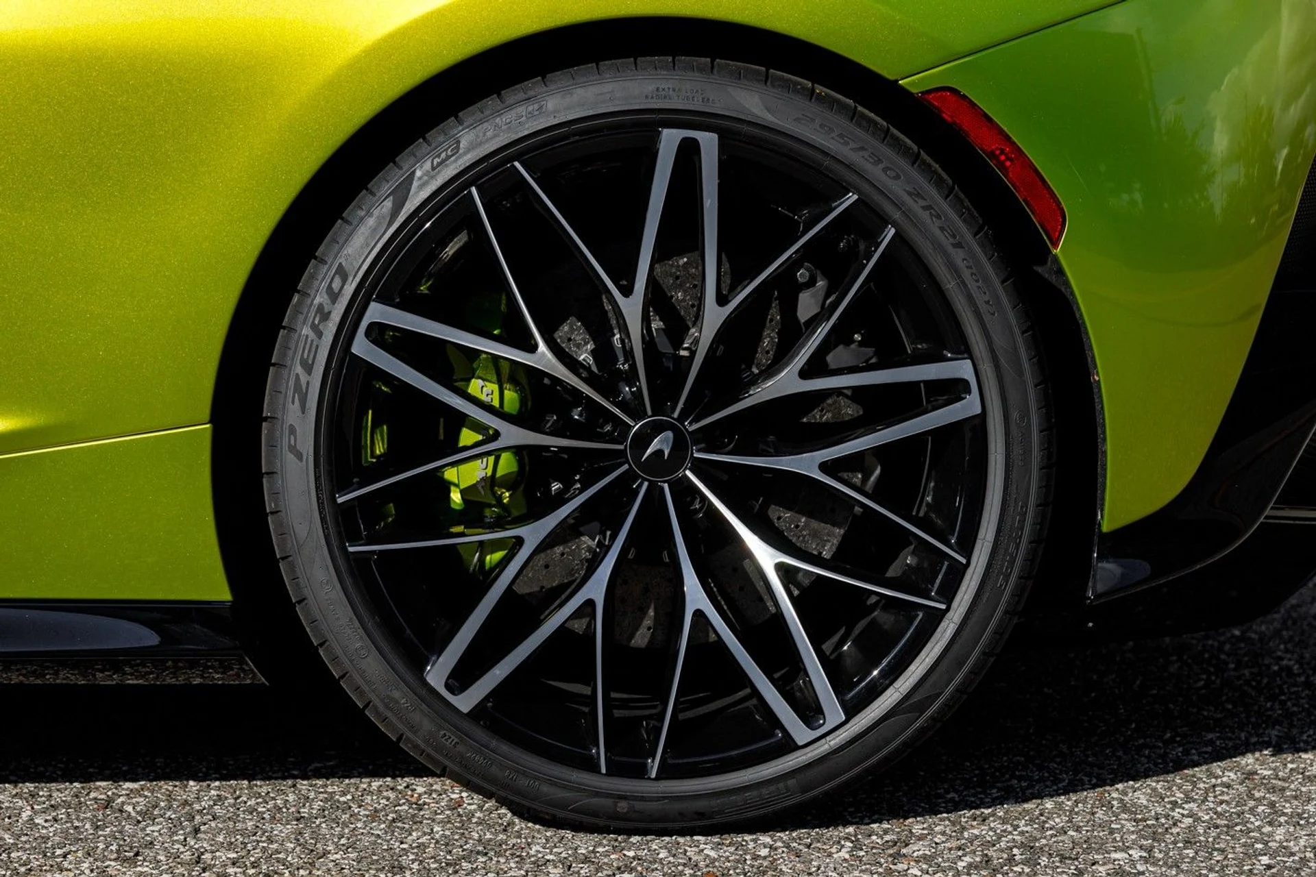 mph024_2810854880_462_p25_l_7c89b6f984