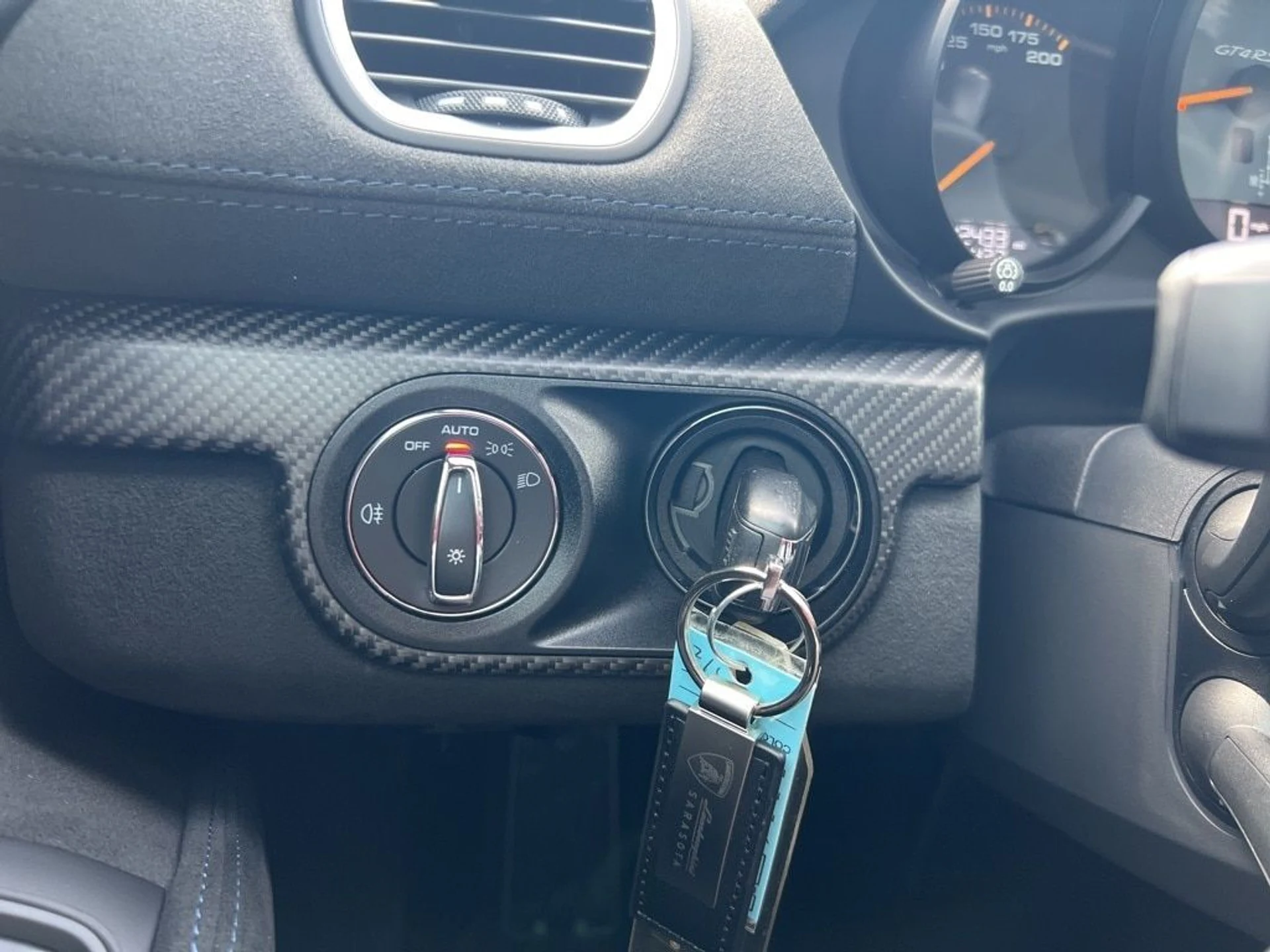 mph024_2814787618_952706793c5dc7fc35424df50e4a6399x_4bf456364a