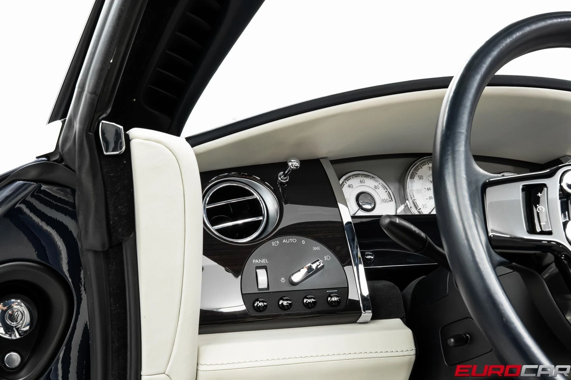 mph024_2817017594_image_25_79aed3ae19