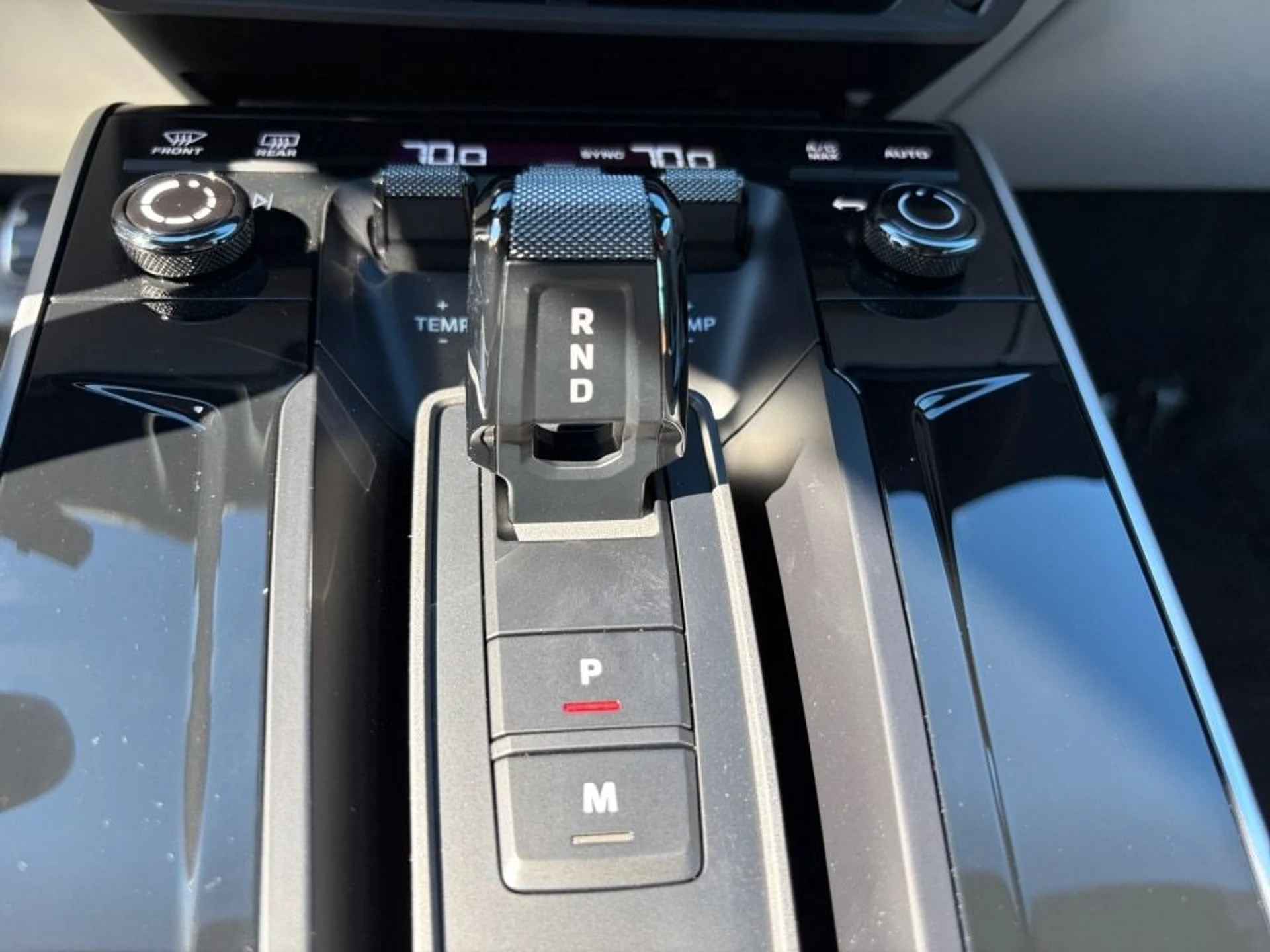 mph024_2817547661_27fbf0a204d6b0bd36a5a8e131393002x_0cf23a4251