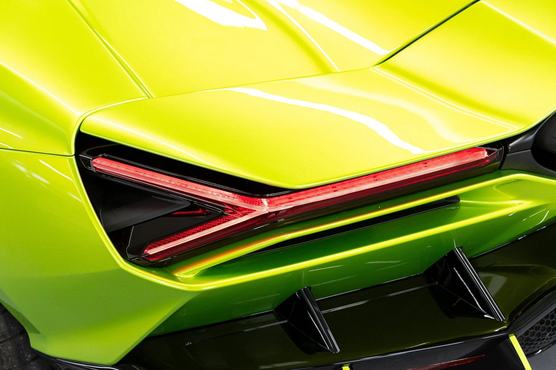 mph024_2823555588_0a99e81137f16ffdc09e06b6f85d5f01x_4c65ec5102