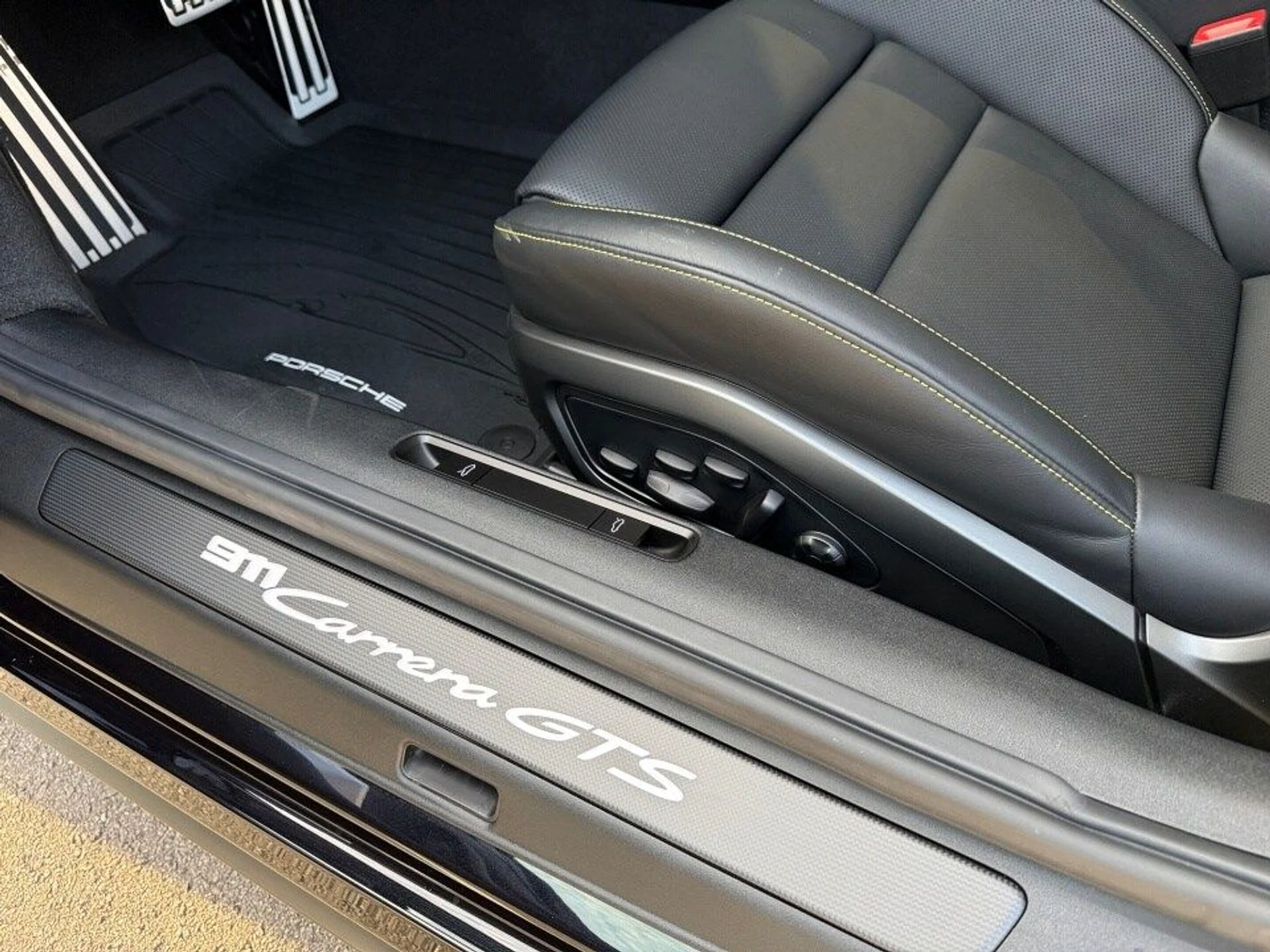 mph024_282404015_8d0f0bf41c0940bb4a7135be710cf36dx_a1da5352e7