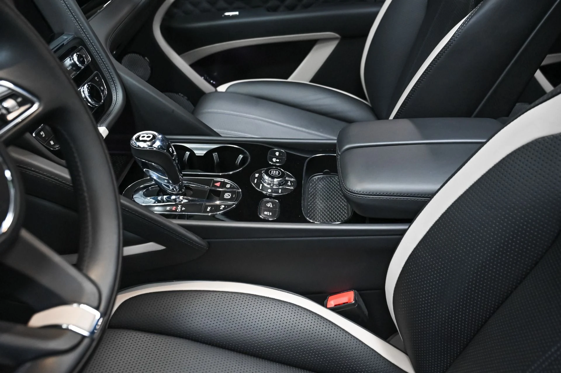 mph024_2826724004_Used_2022_Bentley_Bentayga_Speed_1758039444_3341fa6497