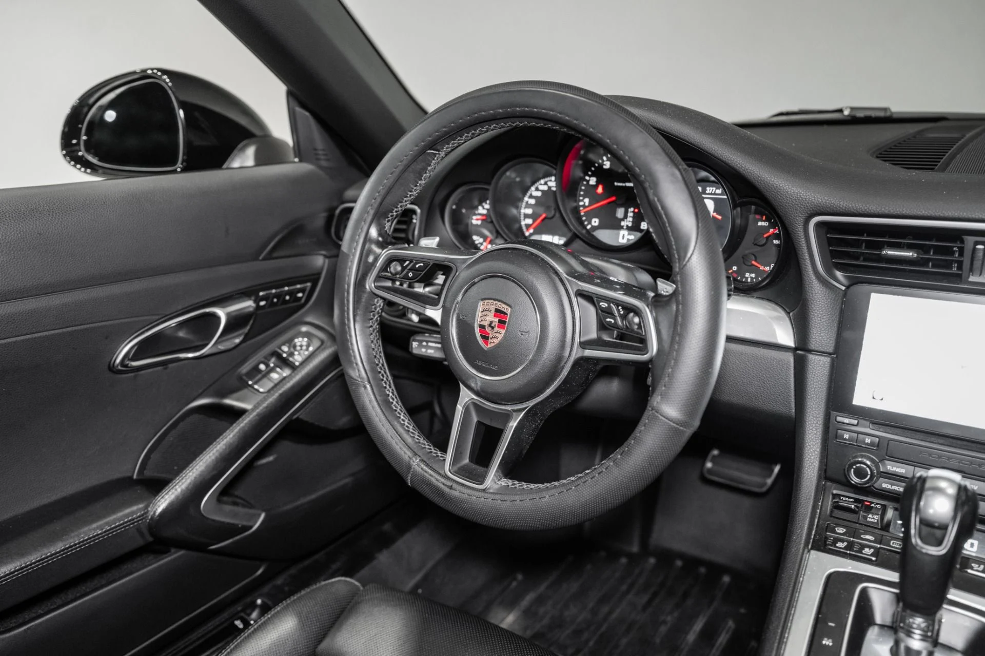 mph024_2827238685_Used_2017_Porsche_911_1779894493_3fb8bea373