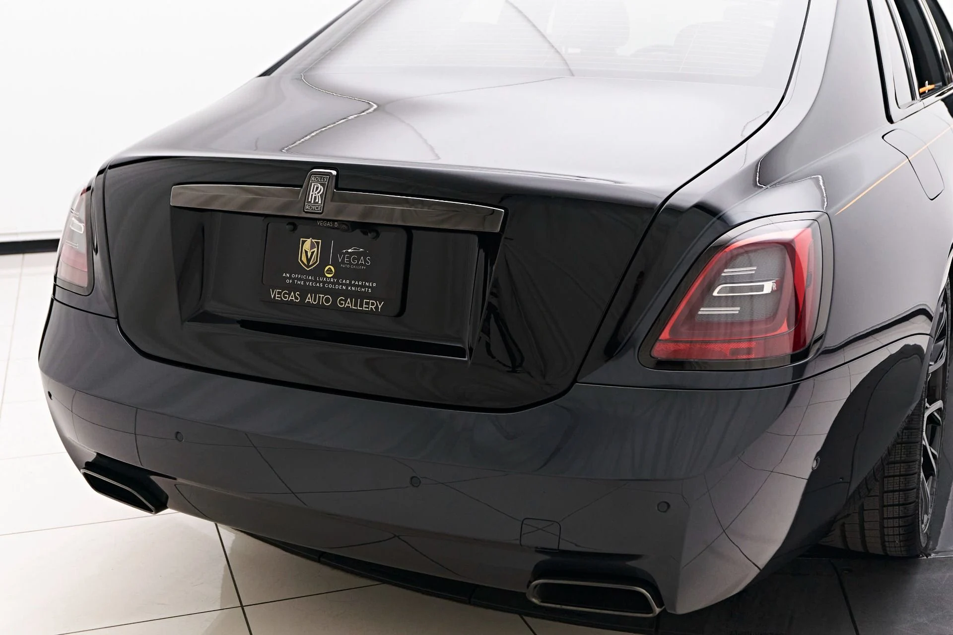 mph024_2831695044_Used_2023_Rolls_Royce_Ghost_Black_Badge_1721683510_c3060084e1
