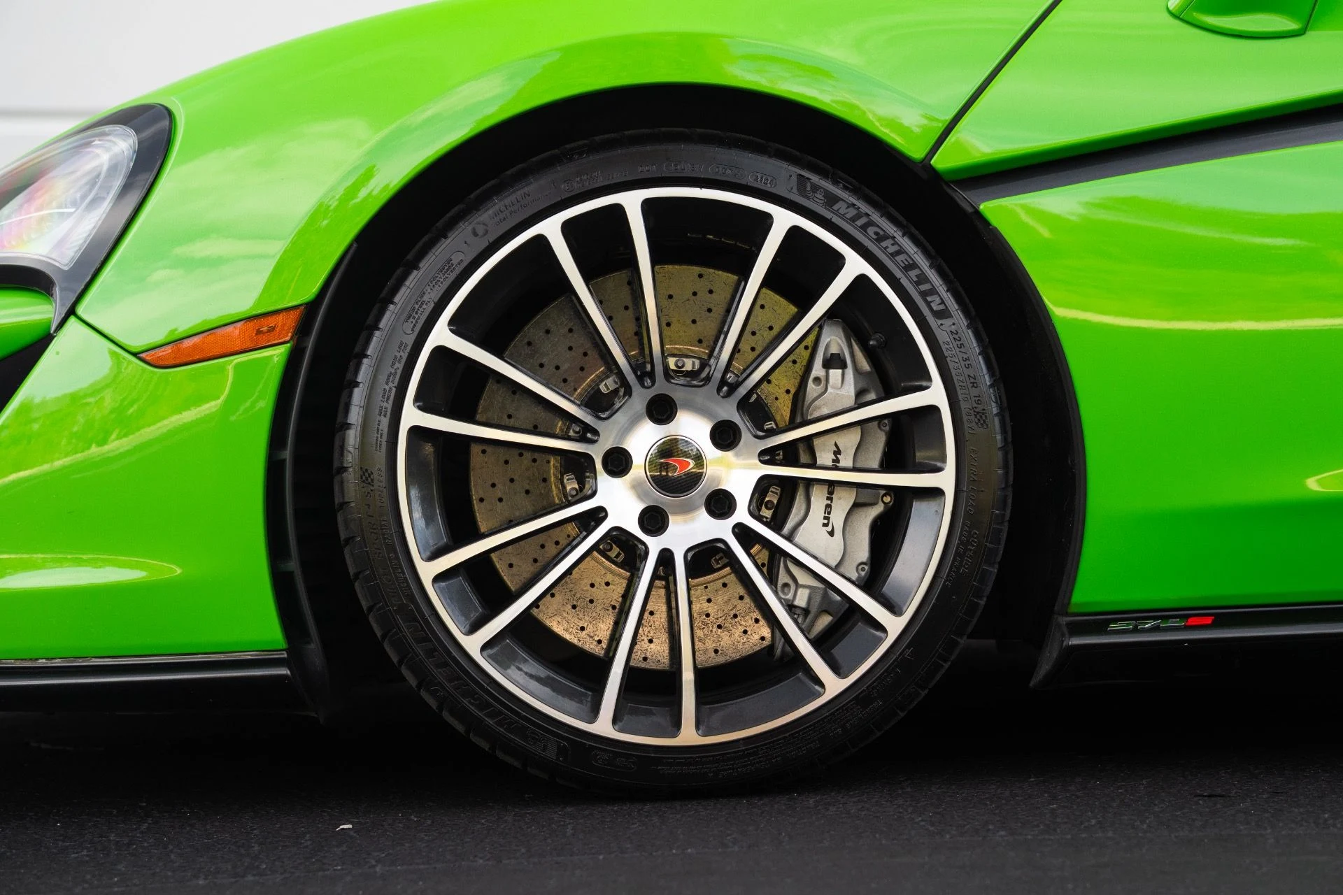 mph024_284402271_Used_2018_Mc_Laren_570_S_Spider_1773949539_055e094a14