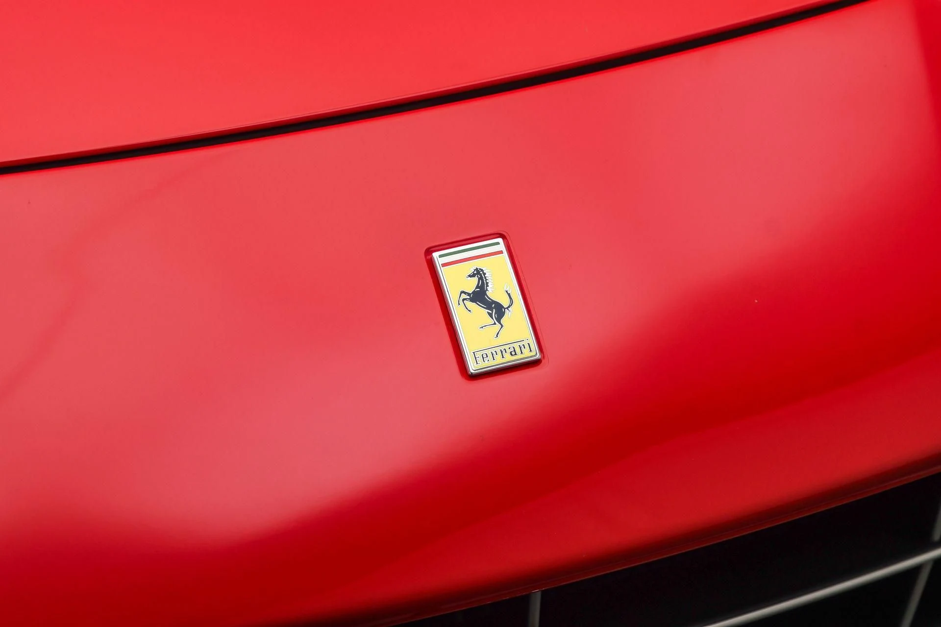 mph024_2846331234_Used_2017_Ferrari_F12_Berlinetta_1757453971_78fec60a73