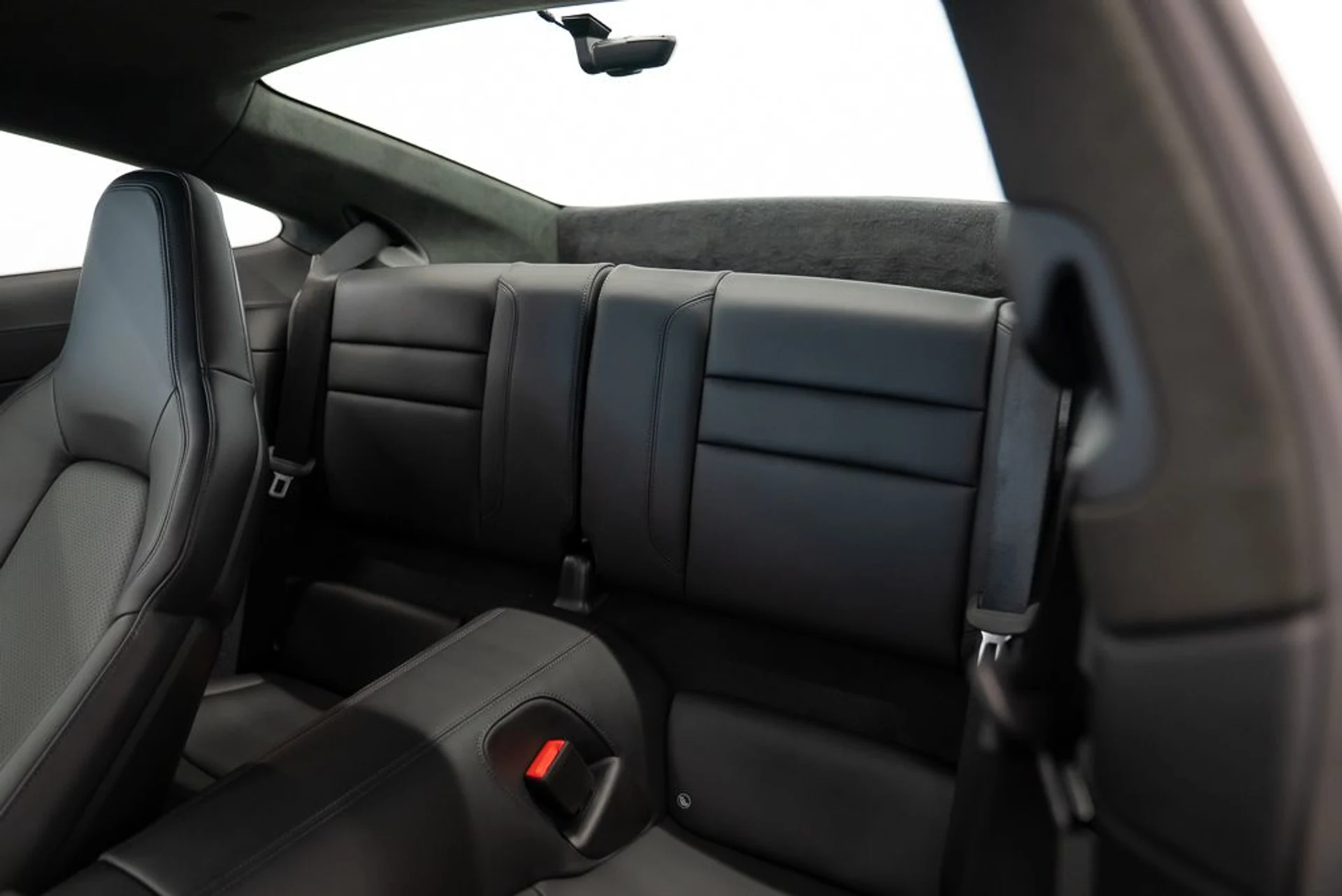 mph024_285325905_porsche_911_2026_jpg_v_1775165756_99a360e849