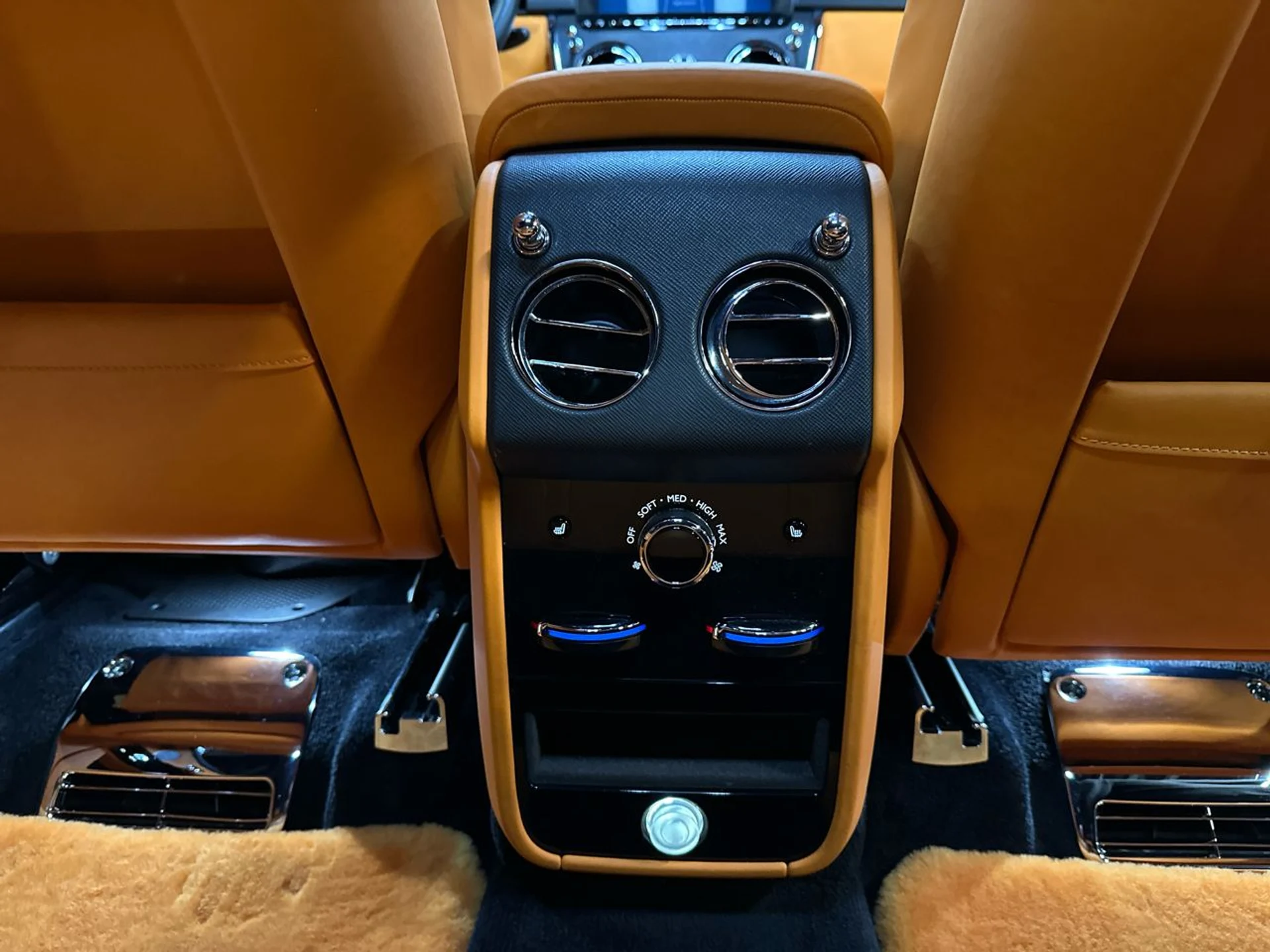 mph024_2853504397_638974427272824372_528401bd9f